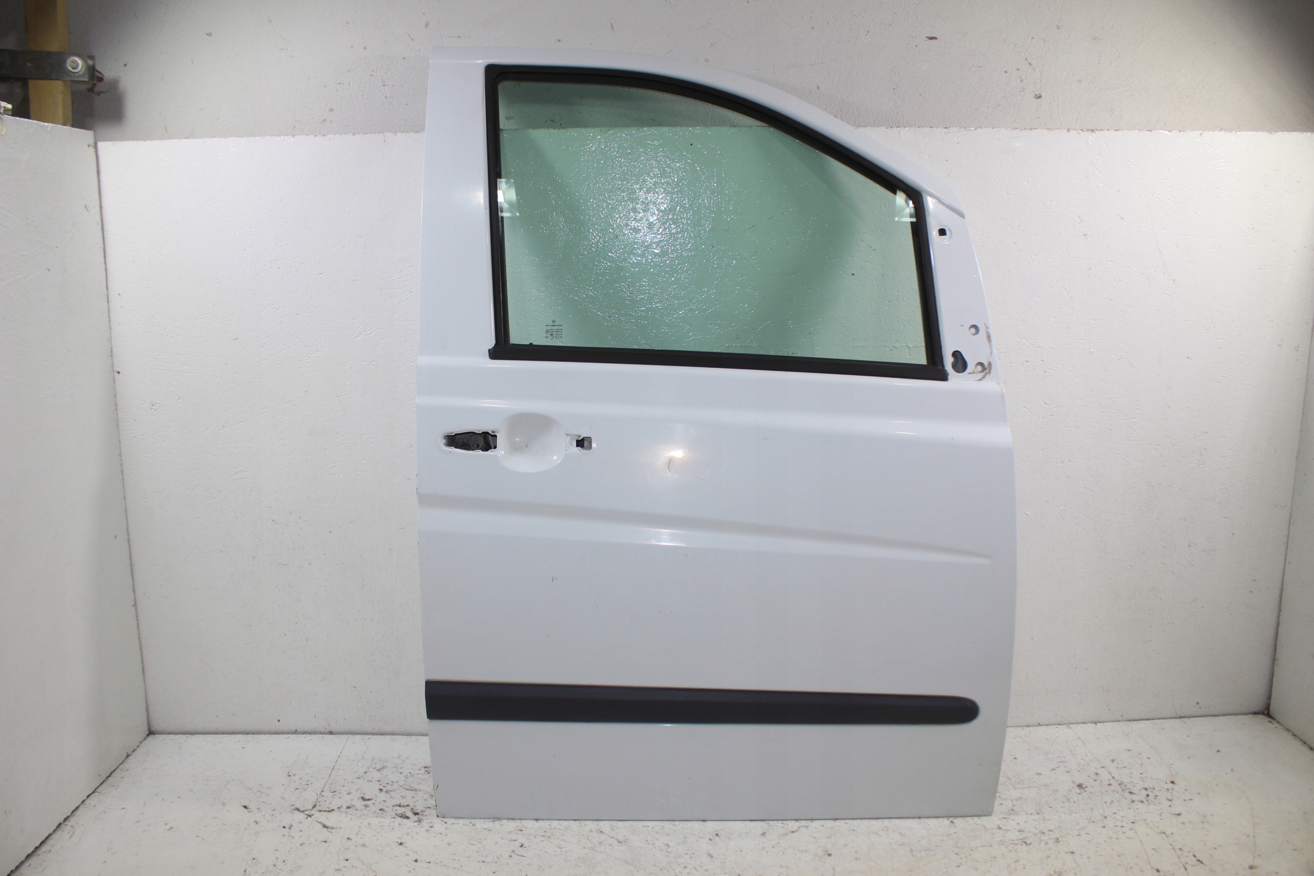 Mercedes Vito 639 door right front front