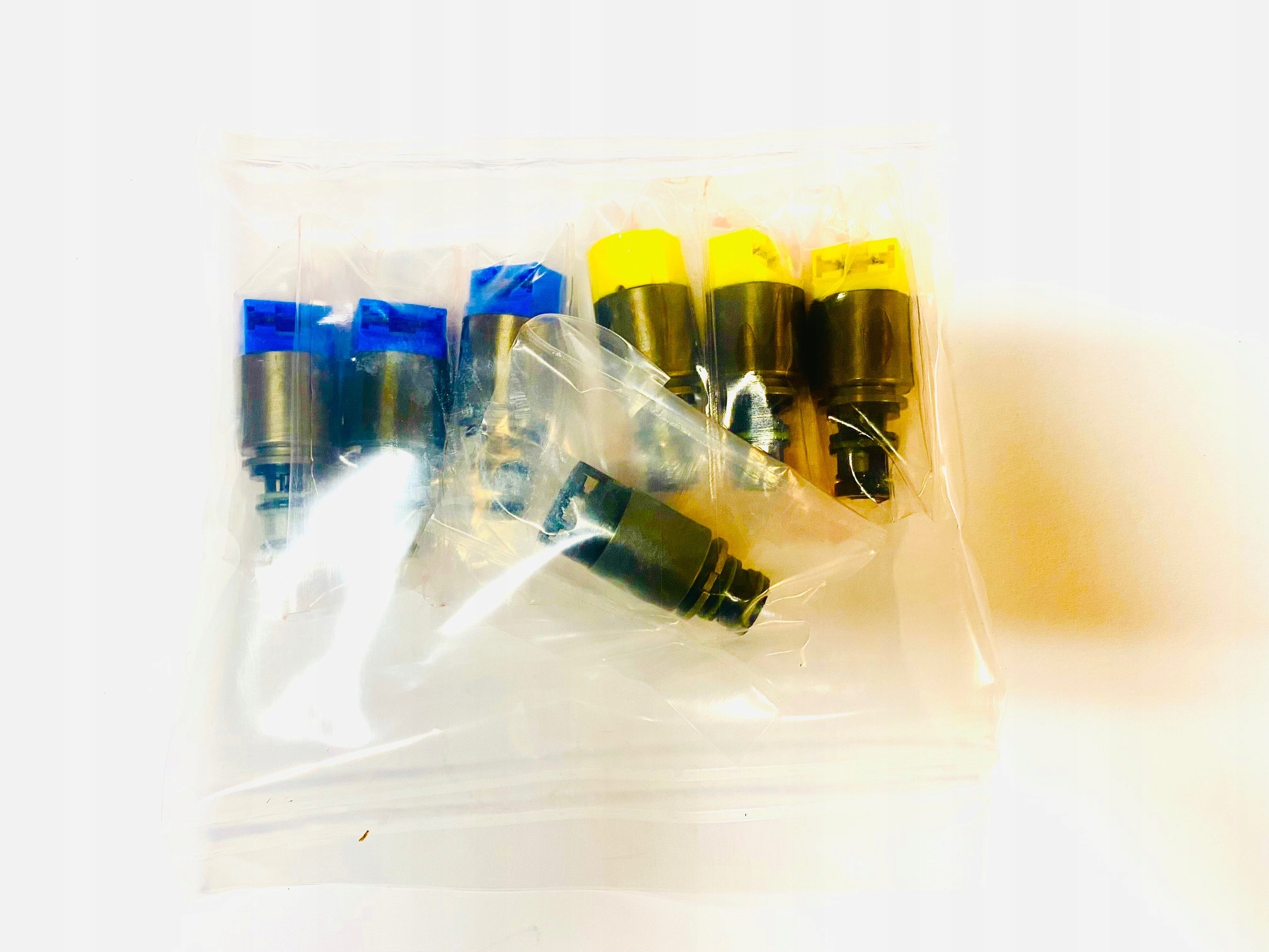 КОМПЛЕКТ ЭЛЕКТРОМАГНИТНЫХ КЛАПАНОВ ZF 1068298044