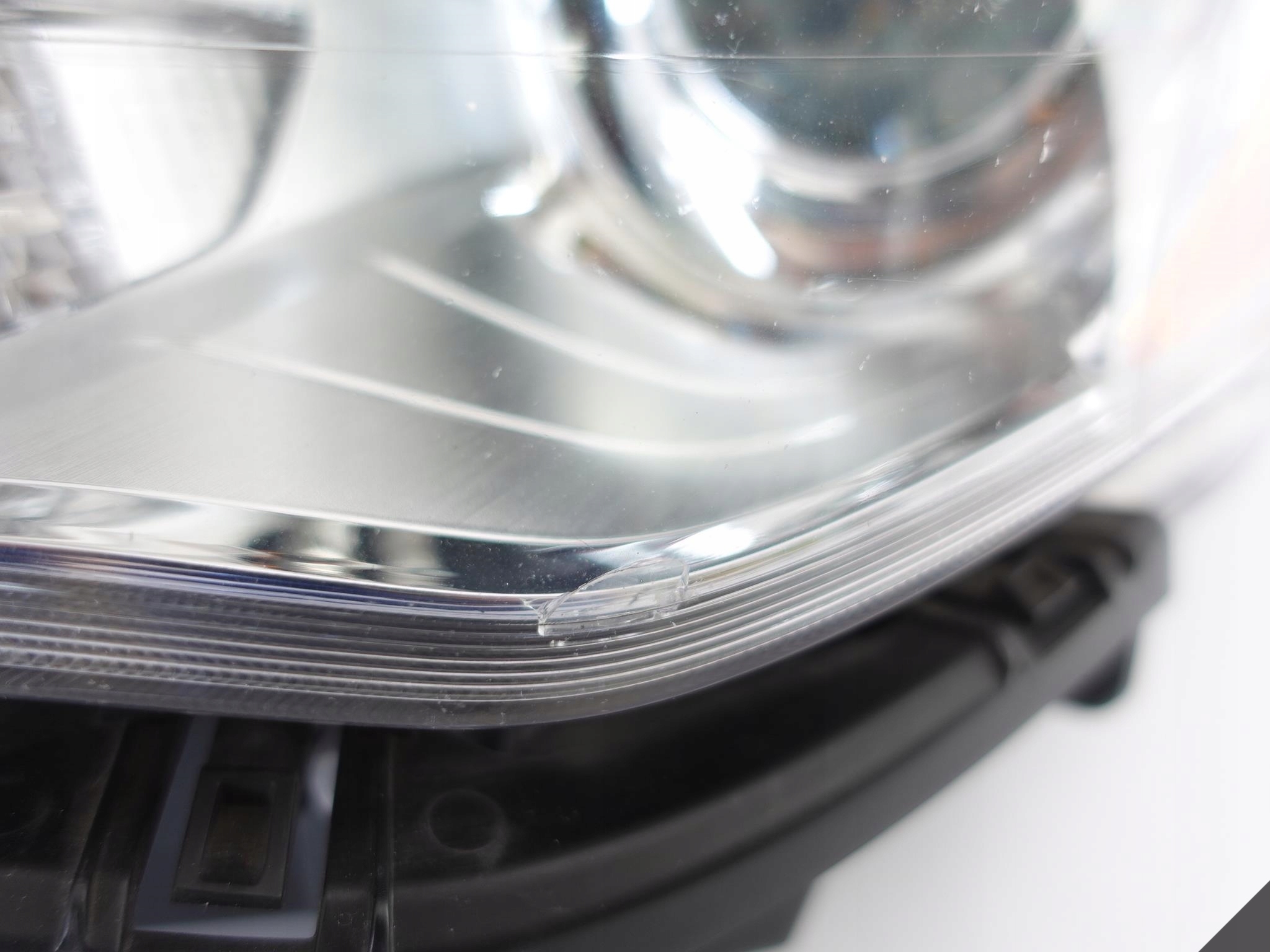 MASERATI QUATTROPORTE VI 6 M156 13-16 LAMPA XENON Numer katalogowy części 67765491