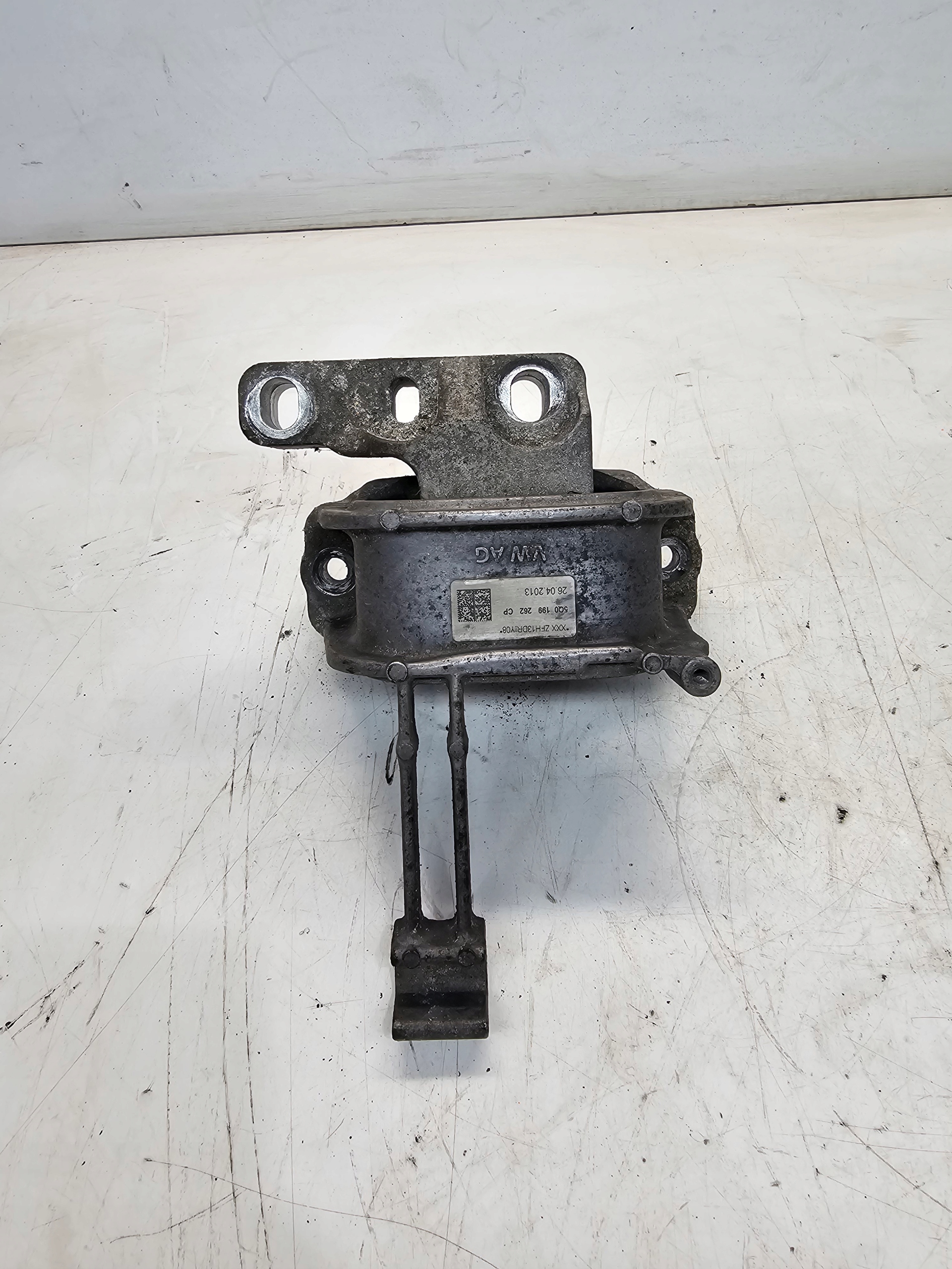 holder engine mount AUDI A3 8V VOLKSWAGEN SEAT 5Q0199262CP
