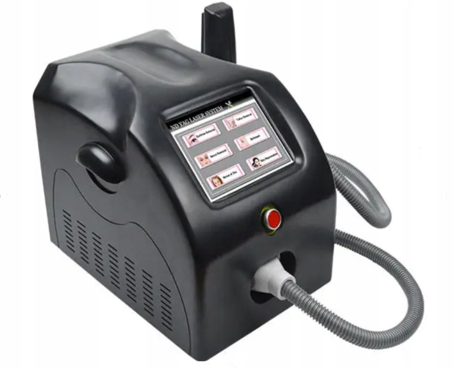 Pikosekundový laser na odstraňování tetování