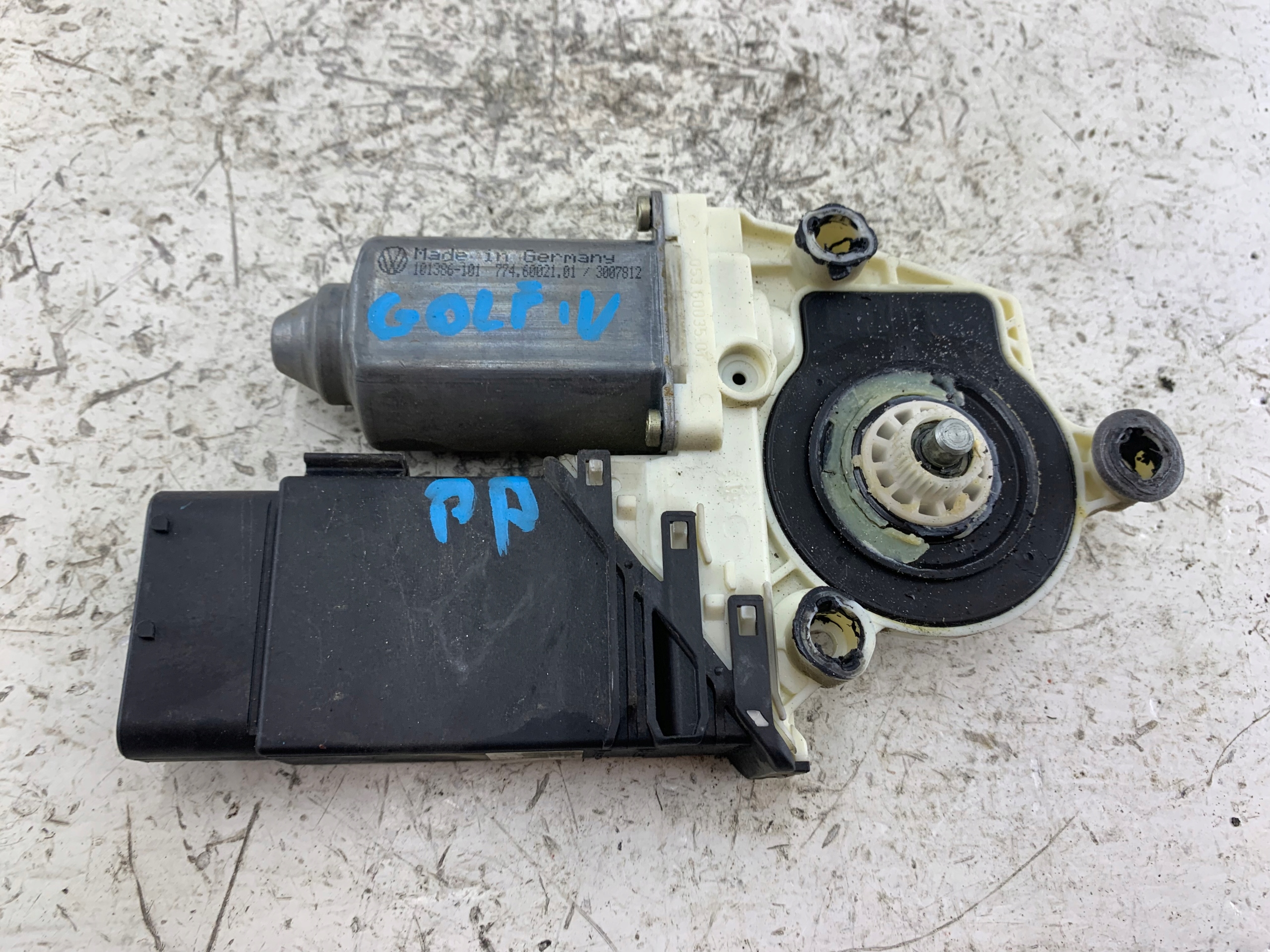 VW GOLF IV LEON et Micro moteur Vitres Droite Avant 101386-101