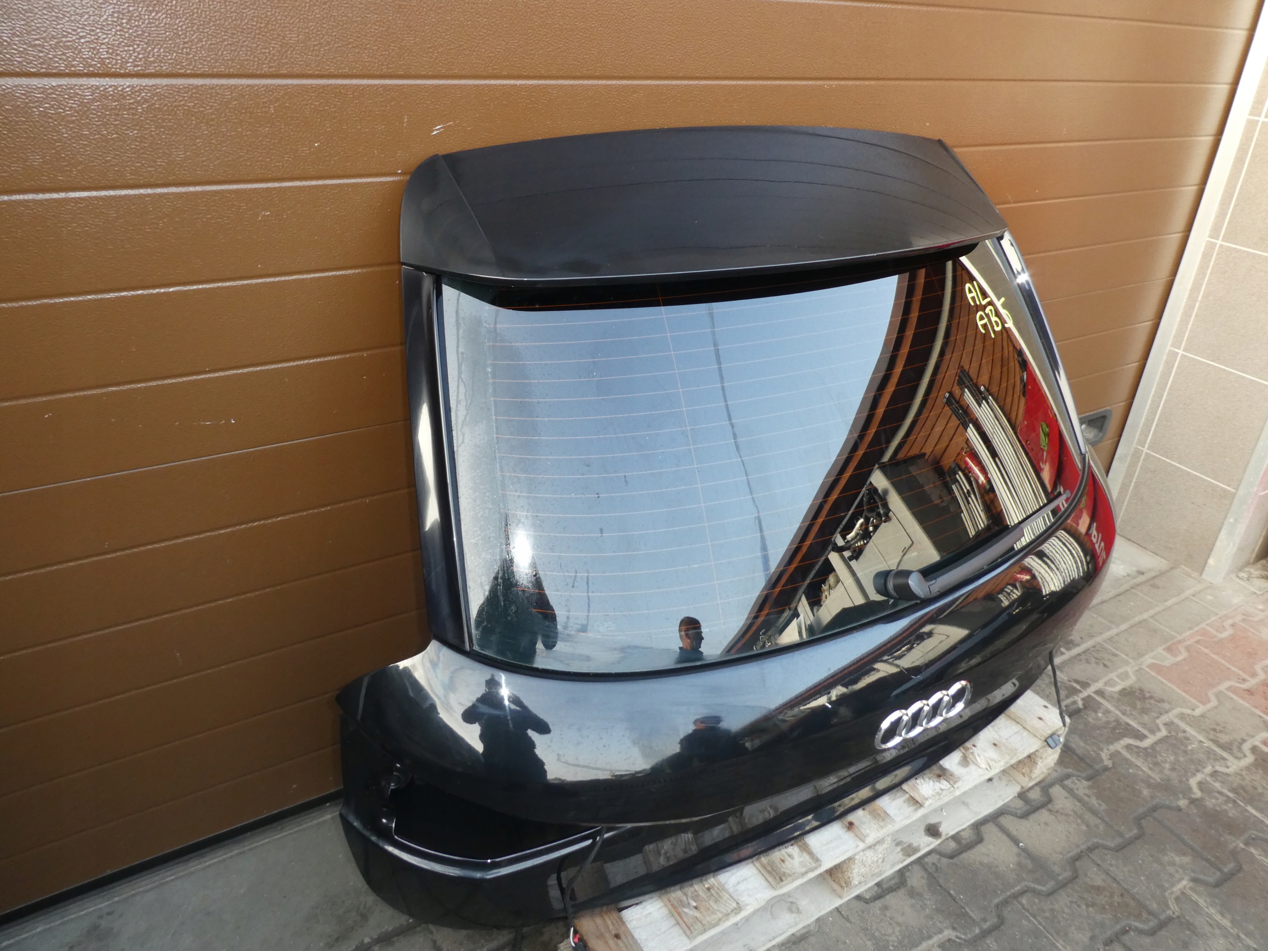 AUDI Q3 8U trunk door boot complete