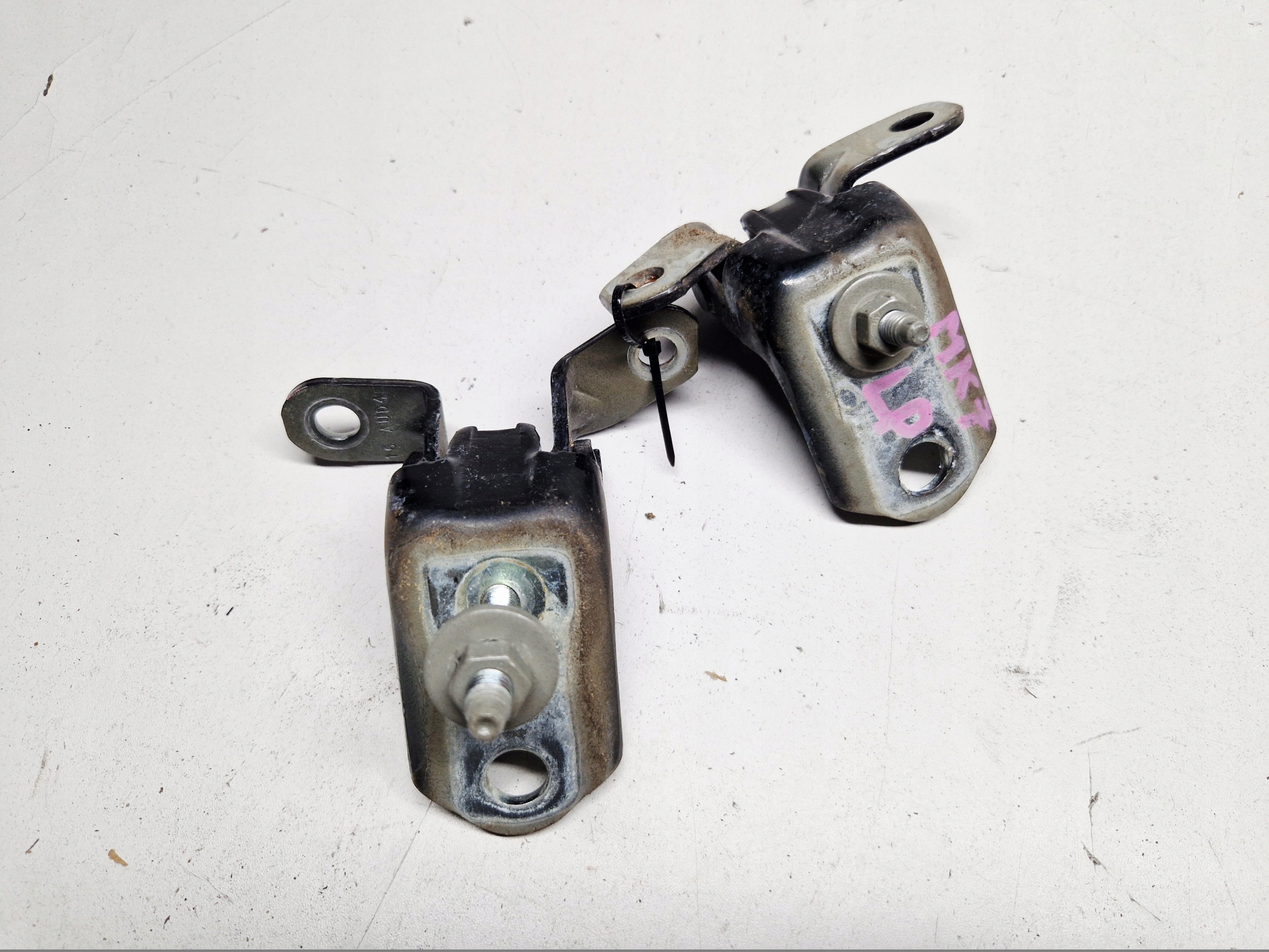FORD FIESTA MK7 hinge hinges door left front black, DC KOMPLET GORA DOL
