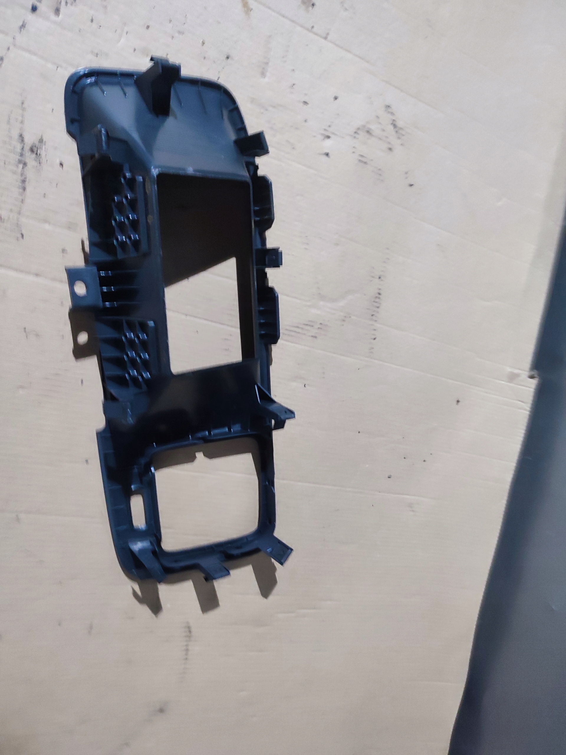 frame odtwarzacza muzyki VOLVO V60 1281641