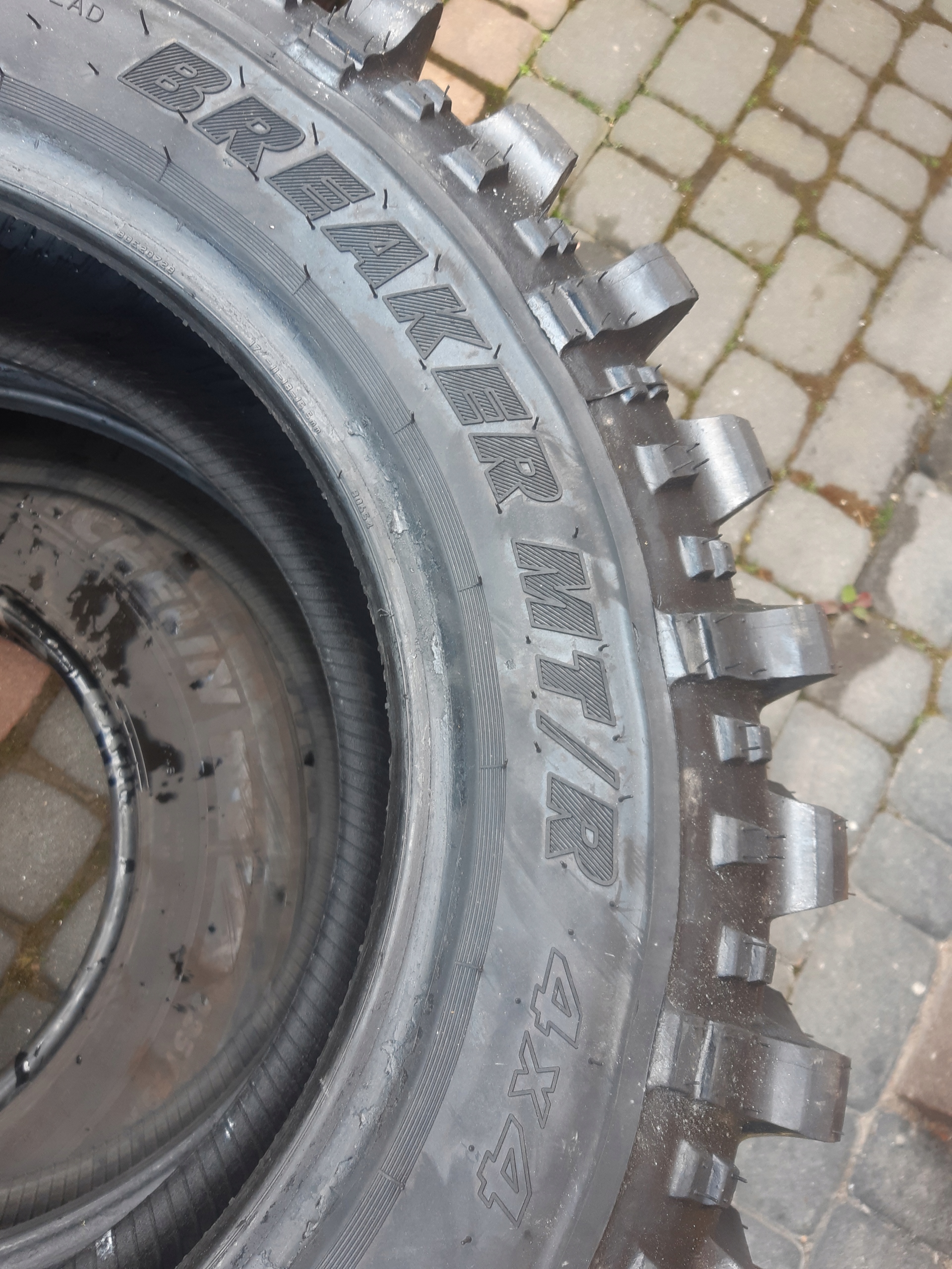 235/65R17 Profil Breaker MT/R Marka Profil