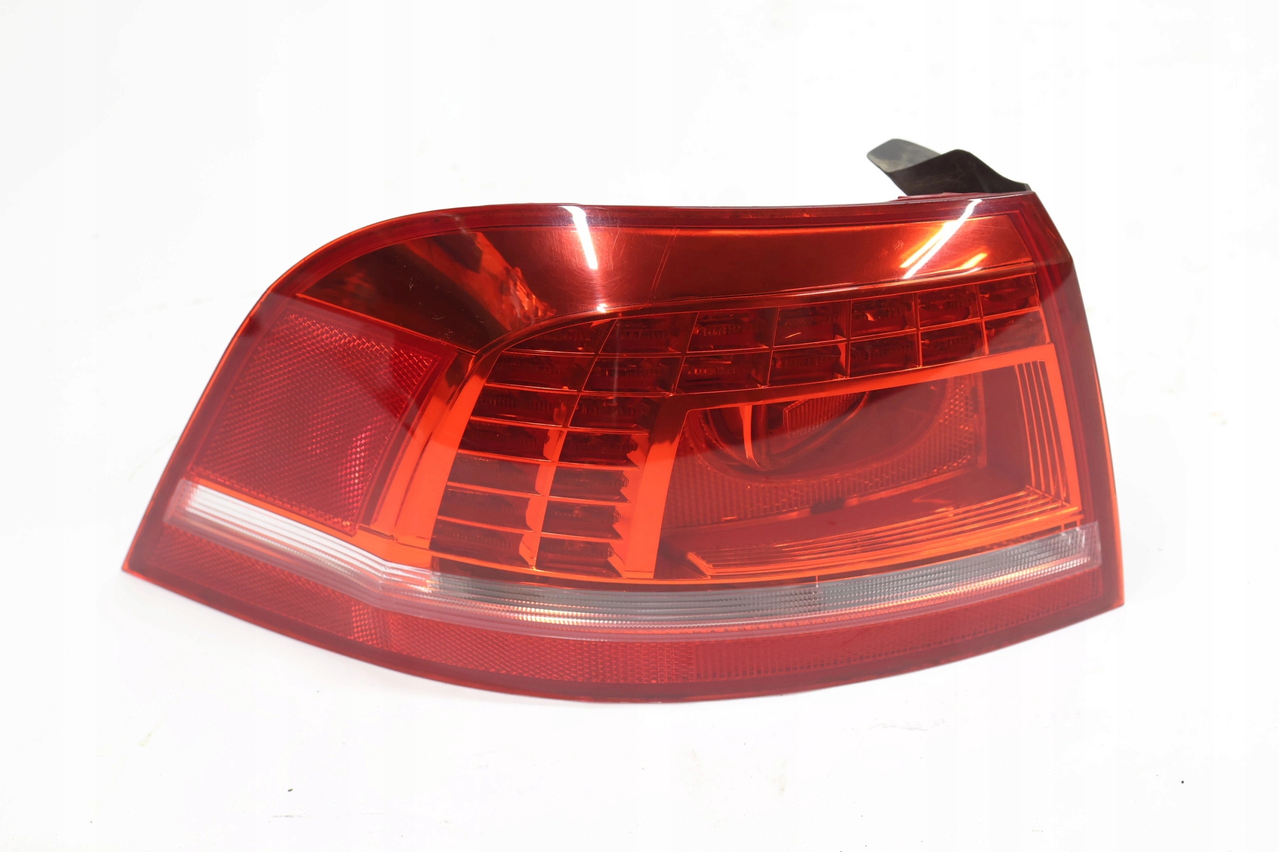 VW Passat B7 lampa tył lewa 3AF945207B