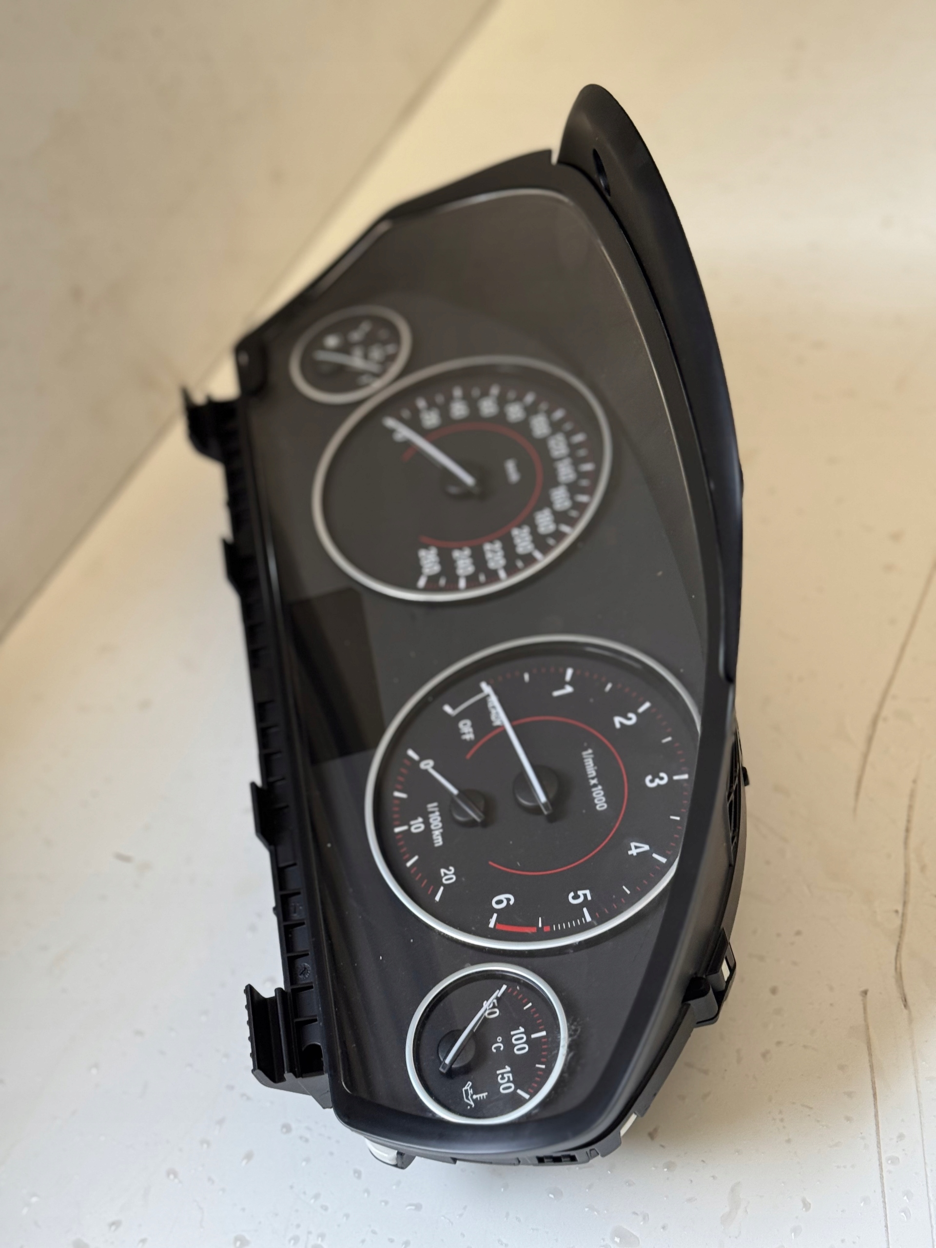 dials dials BMW F30 320XD 2,0 D 17649411 EU