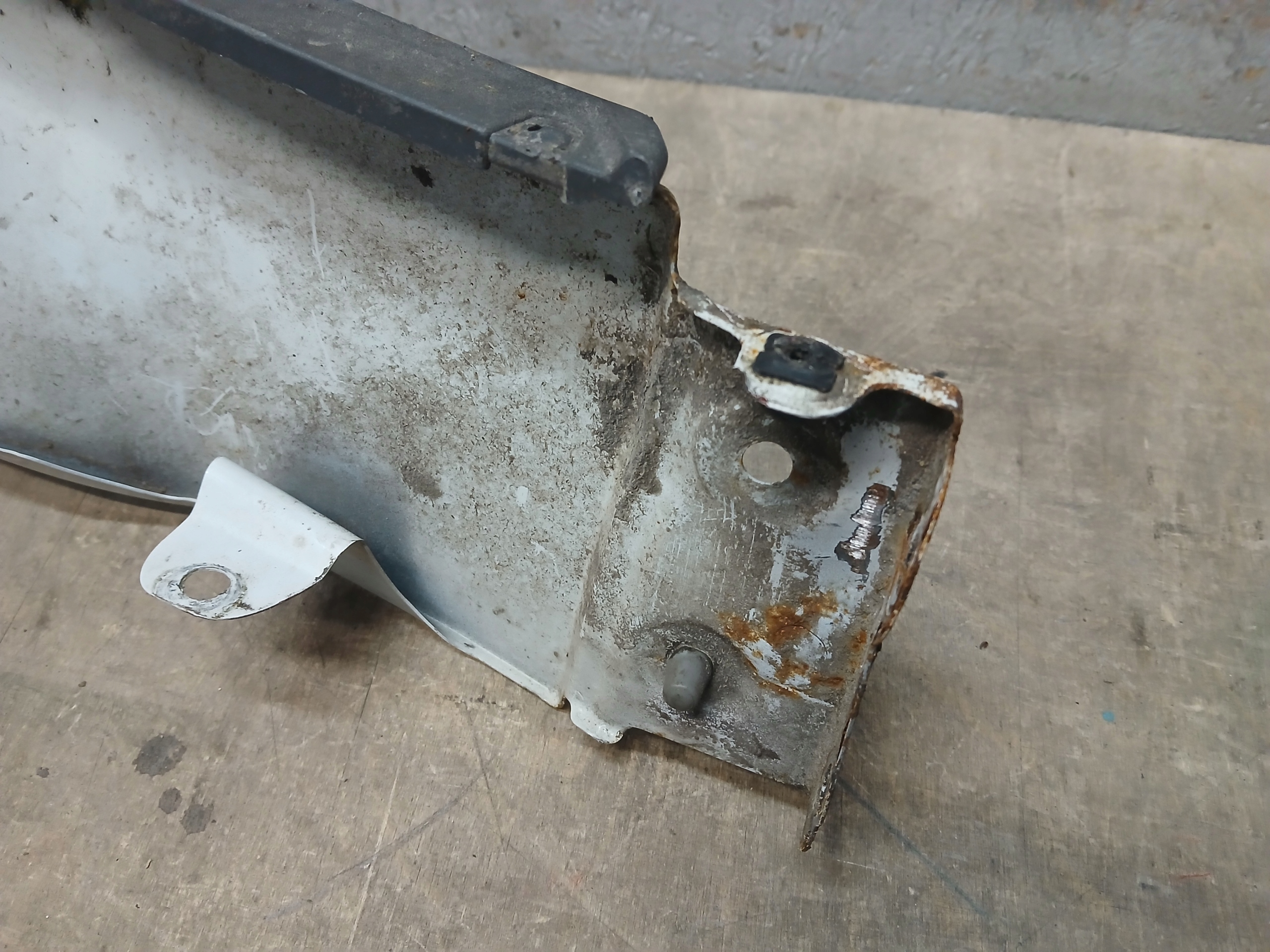 fender front left AUDI Q5 8R 08-17