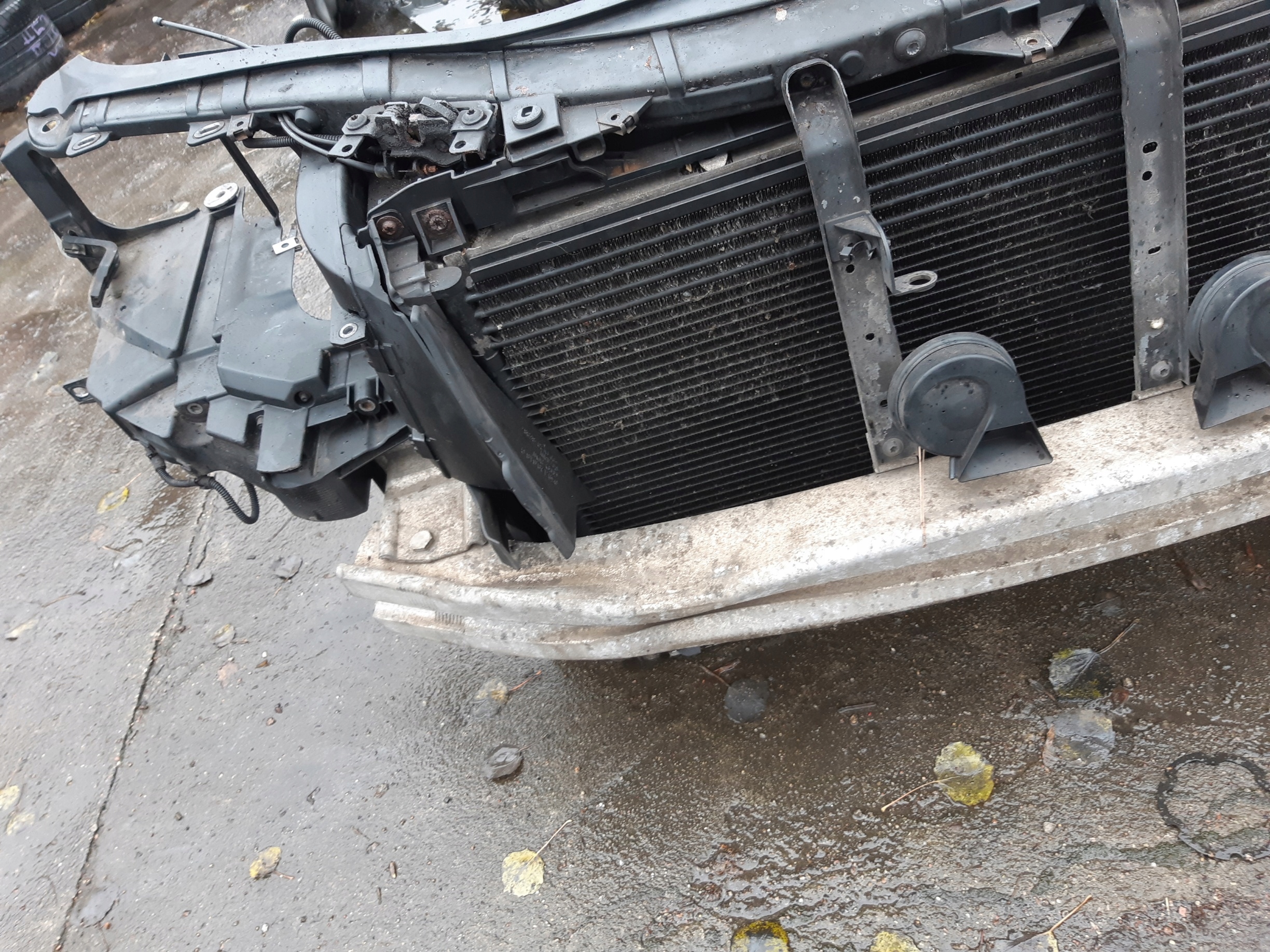 AUDI A8 D3 3.0 TDI complete pillar iron radiators, wall fan
