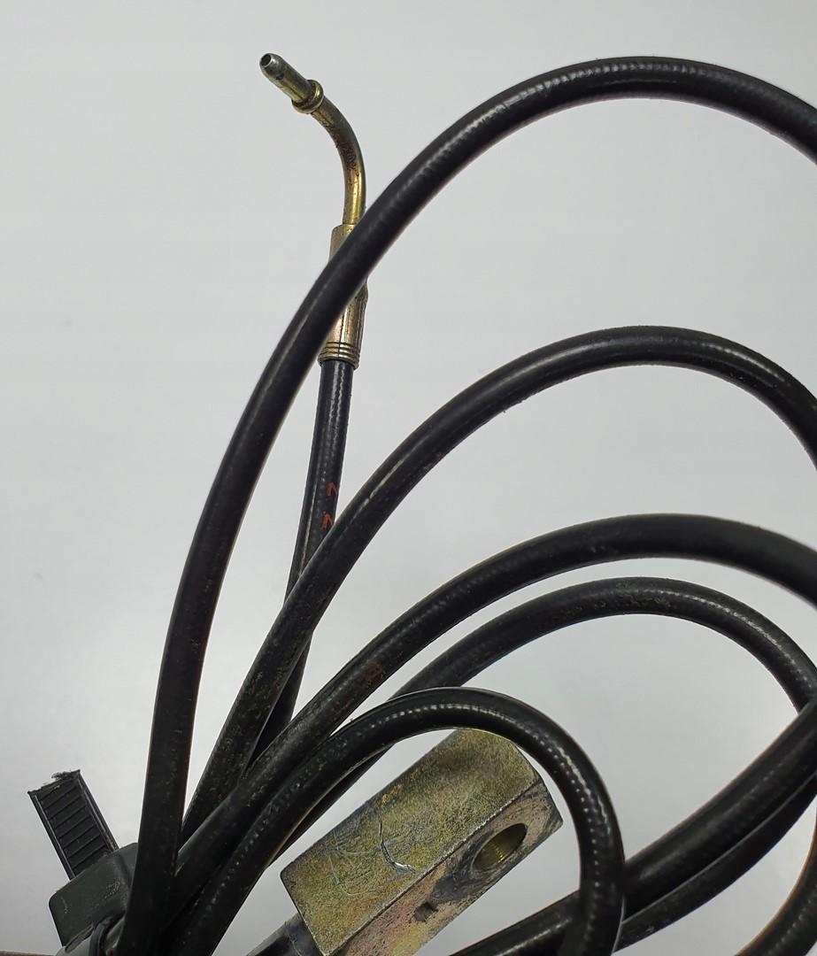 SIŁOWNIK 22 DACHU PRAWY TYŁ MERCEDES SL 55 AMG R230 Typ samochodu Samochody osobowe