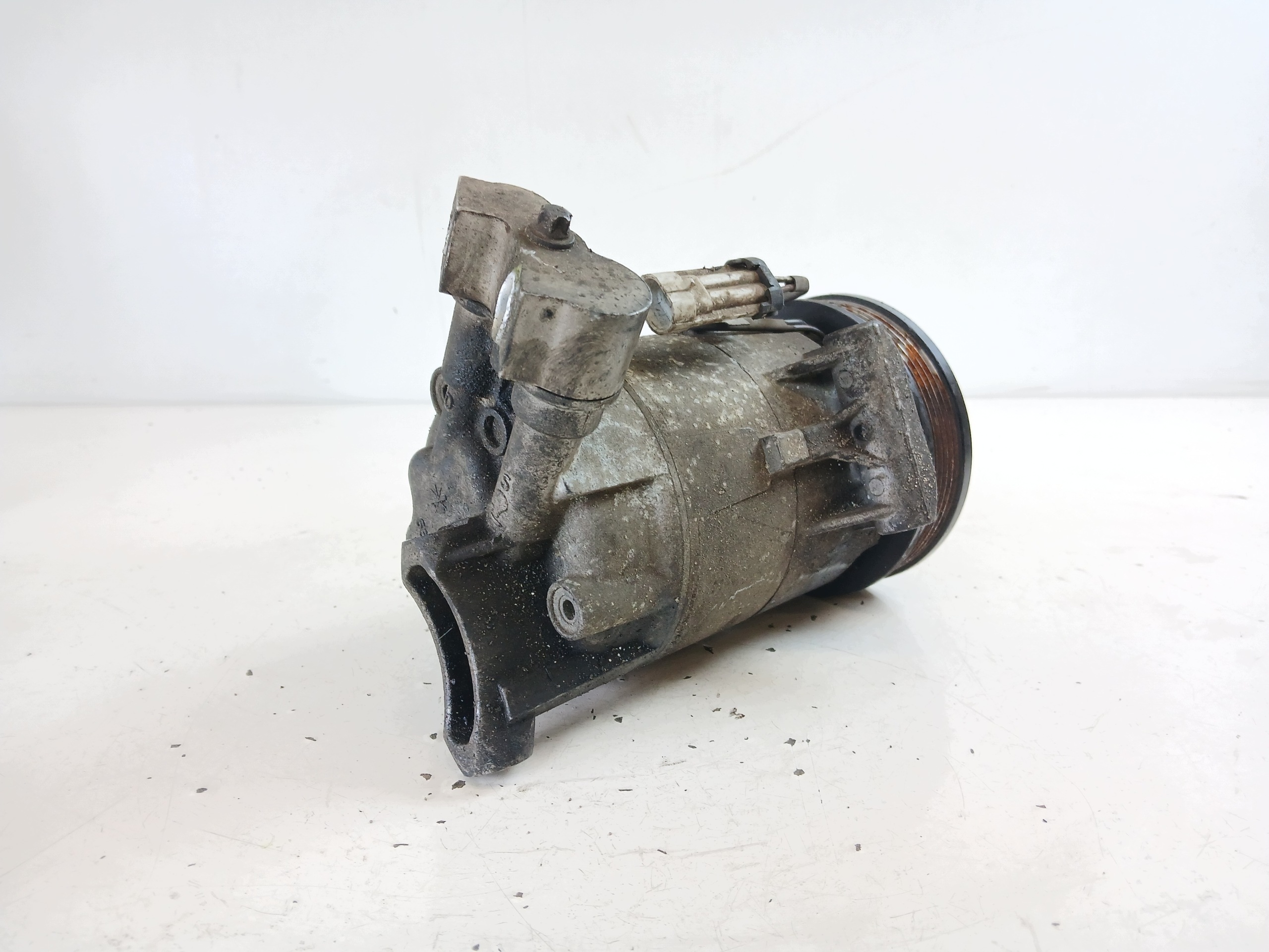 OPEL ZAFIRA 2.2 compressor; air conditioning compressor 8FK351340-231
