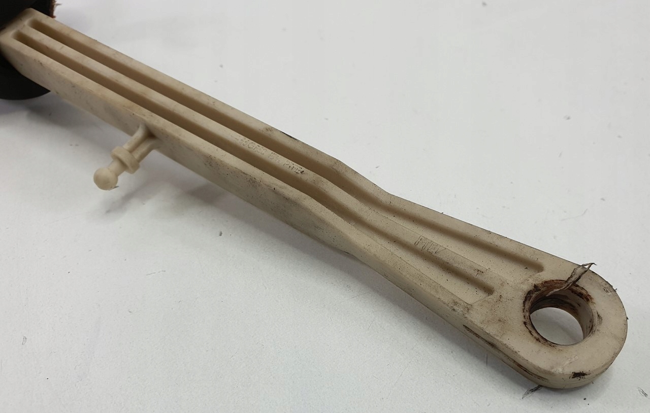 POMPKA SPRZEGLA VOLVO XC70 V70 S80 S60 30713421 Part number 30713421