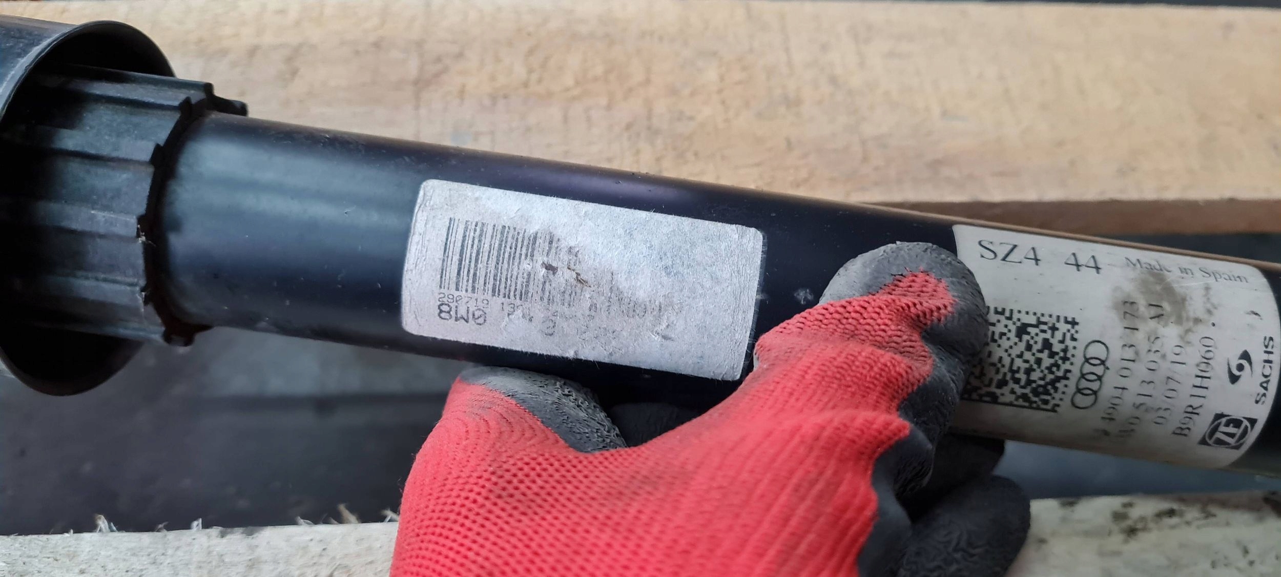 A4 B9 8W LIFT shock absorber left right rear part 8W0513035AJ