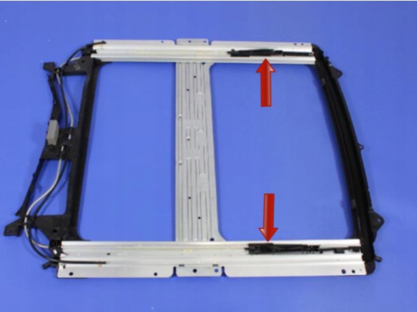SZYBERDACH 2x SANKI ZAWIASY SLIZGI FORD FOCUS II 2 Part number 3M51 R50988 AC