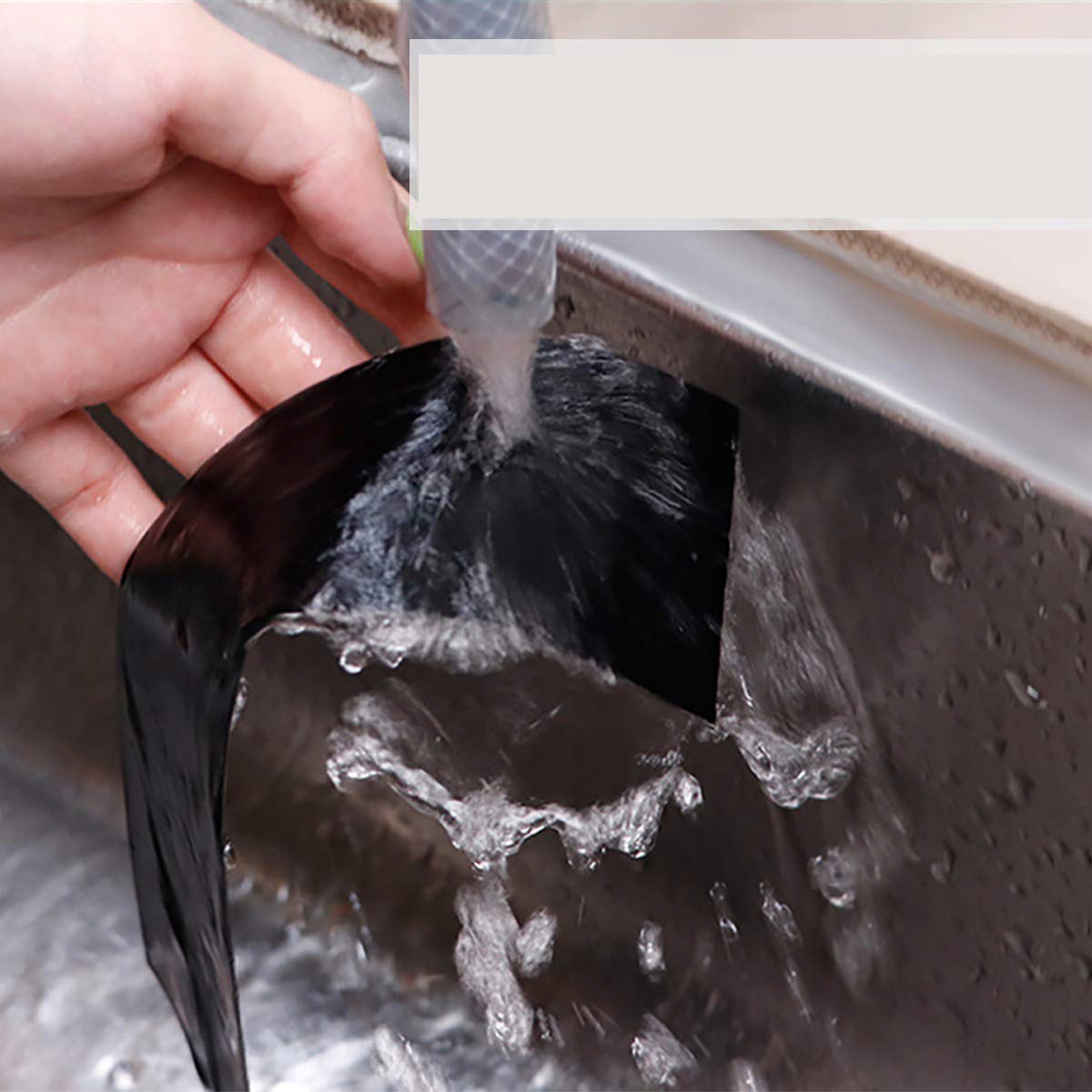 TAŚMA OCHRONNA FOLIA CARBON 5D GRUBA NA PROGI SŁUPKI SAMOPRZYLEPNA 5CM 10M Długość (cm) 1000