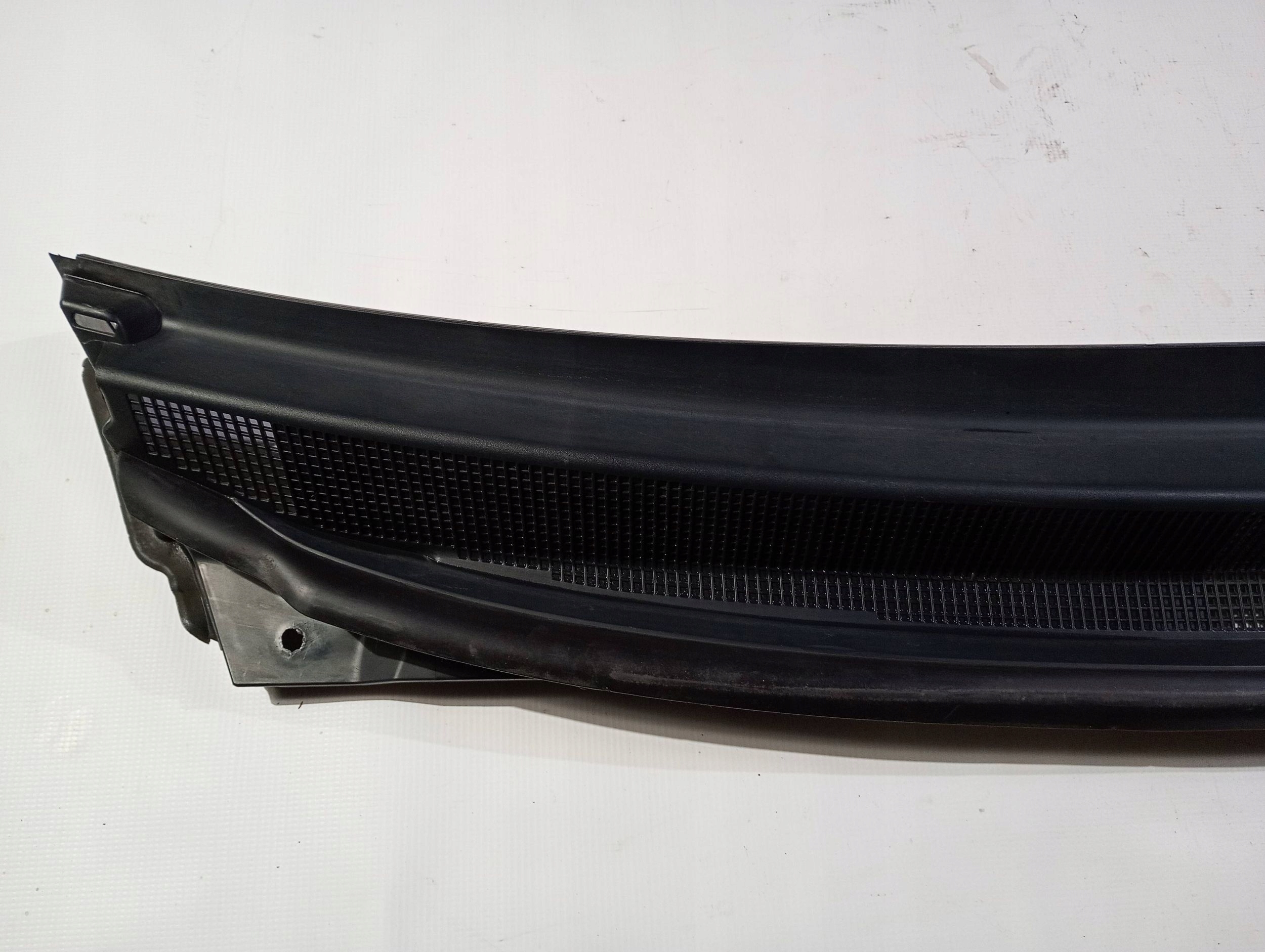 torpedo front front upper tension belt cover Chrysler Pacifica 2017