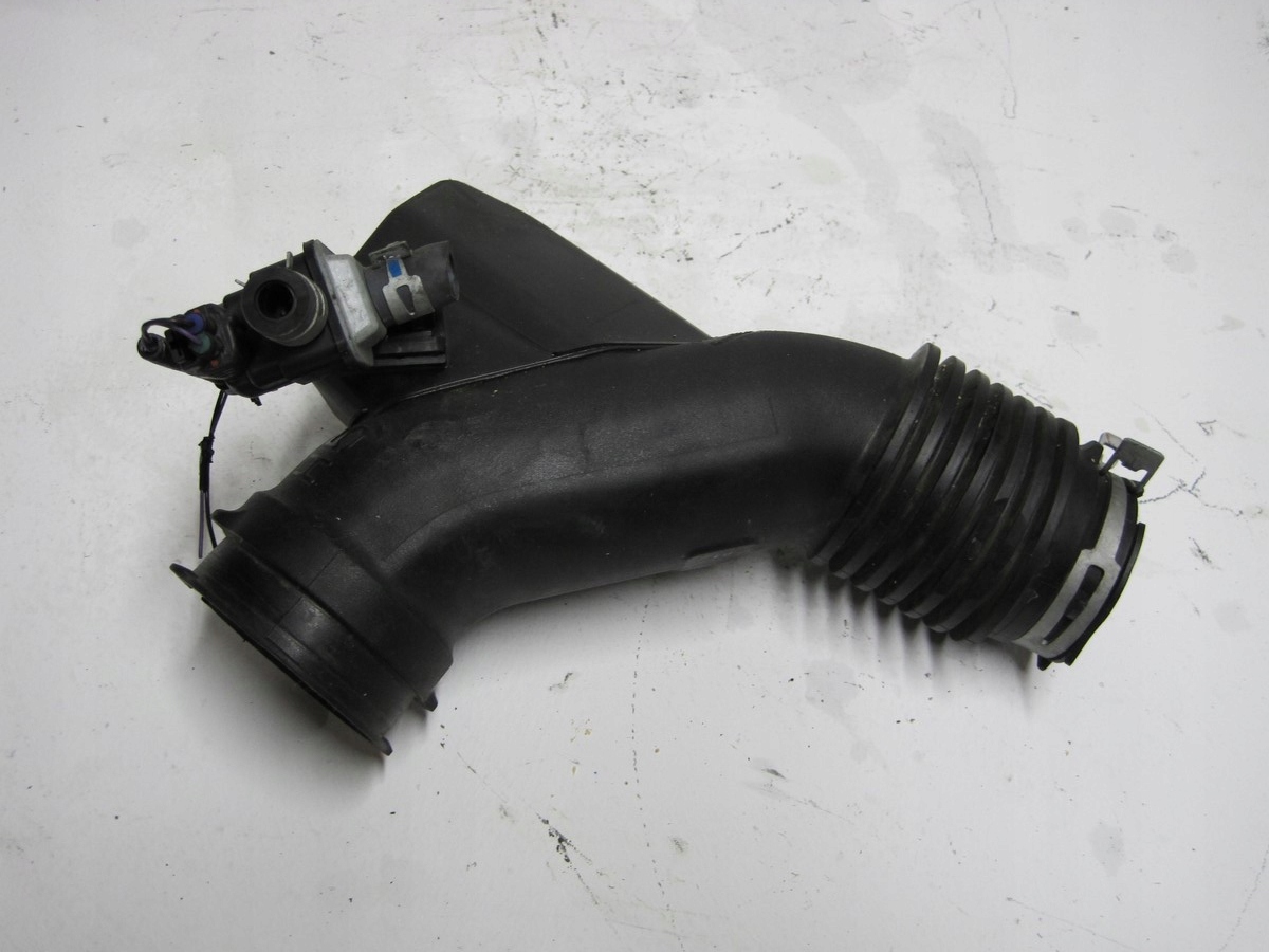ROHR INTERCOOLER TOYOTA RAV 4 17880-36110