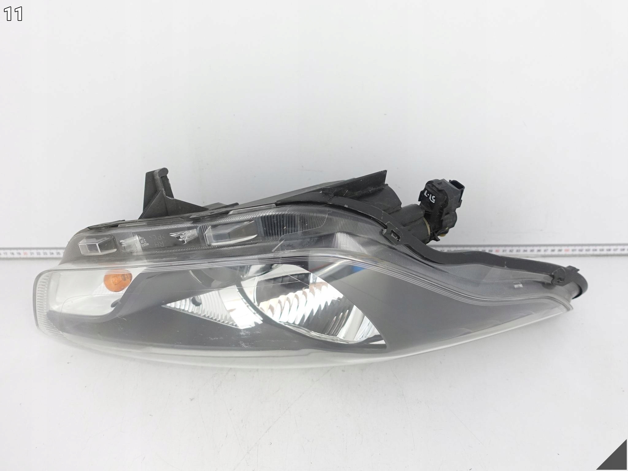 FORD KA KA+ plus MK3 III (3 GENERACJA) 14-18 light fog light right black