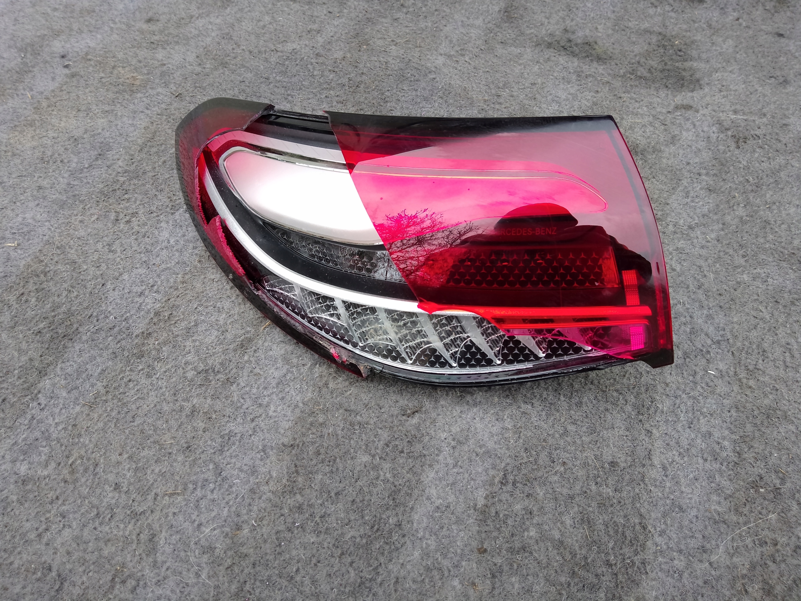 фонарь левый led MERCEDES 254 европа