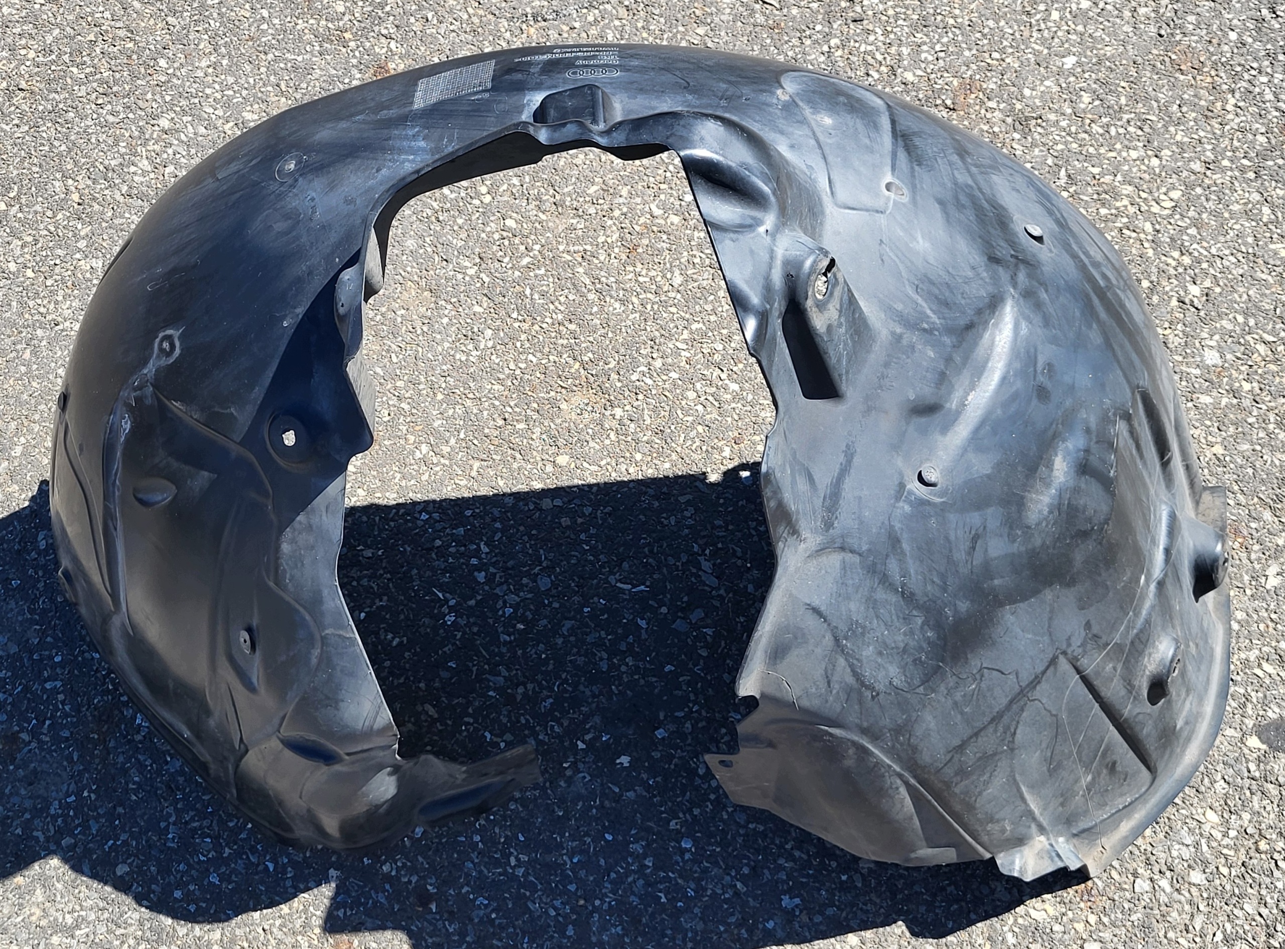 mudguard right front AUDI A4 B9 8W 8W0821172G OE