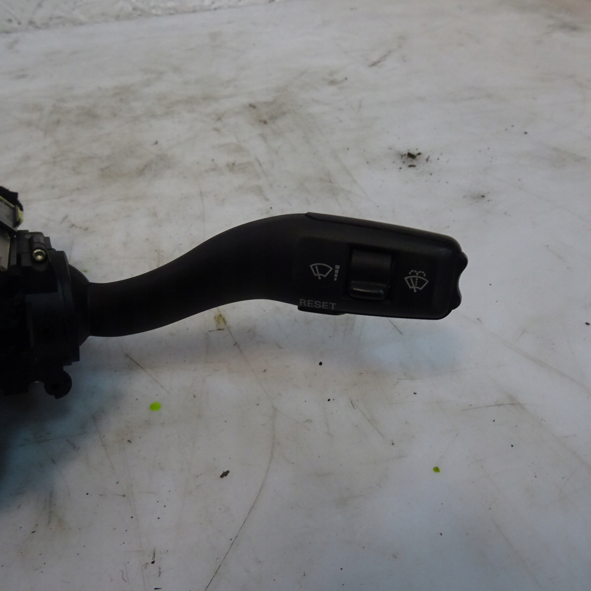 AUDI A6 C6 Commodo essuie glace 4F0953549A