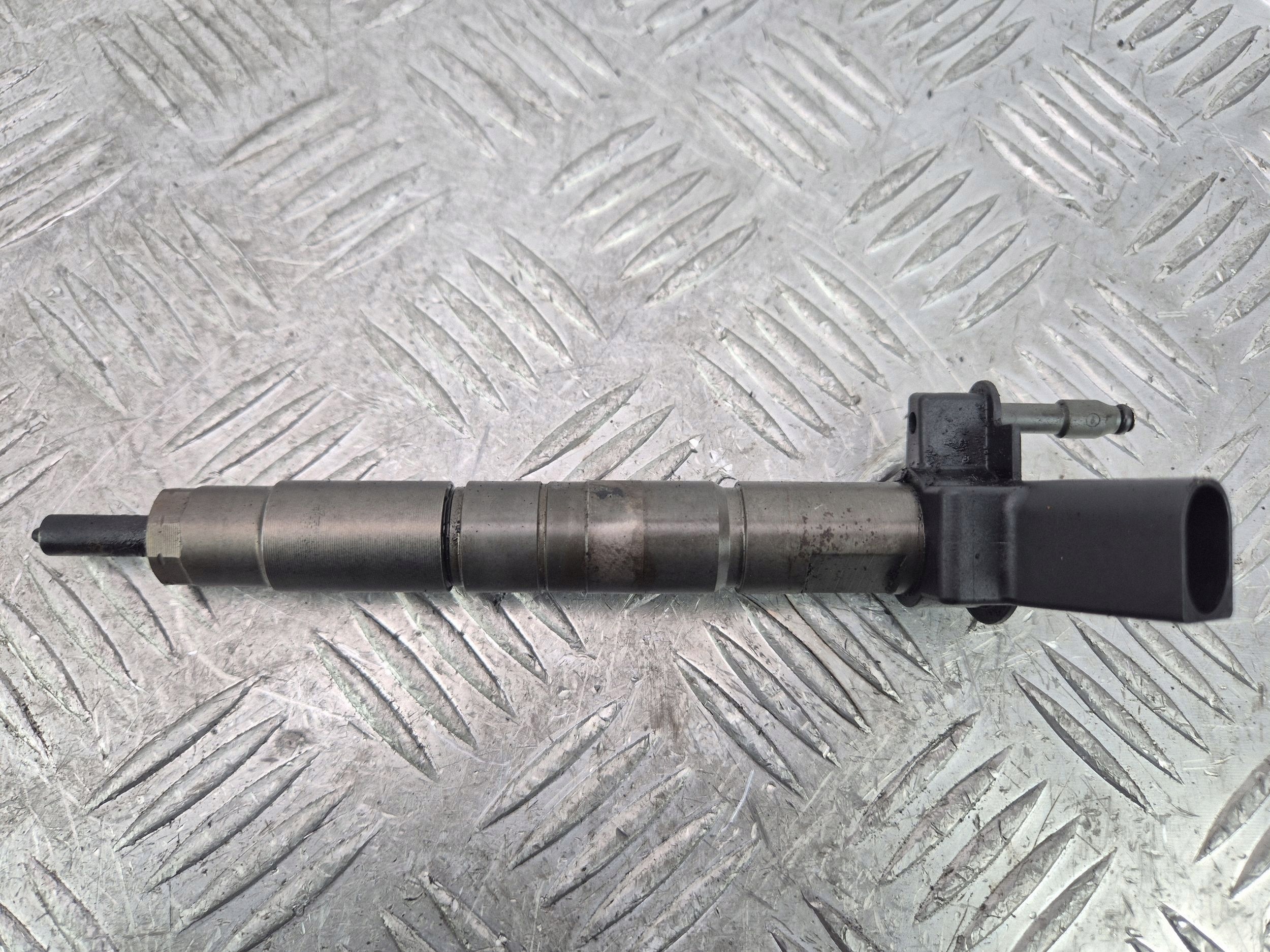 BMW 5 E60 E61 520d 2.0 injecteur 7797877 N47D20A