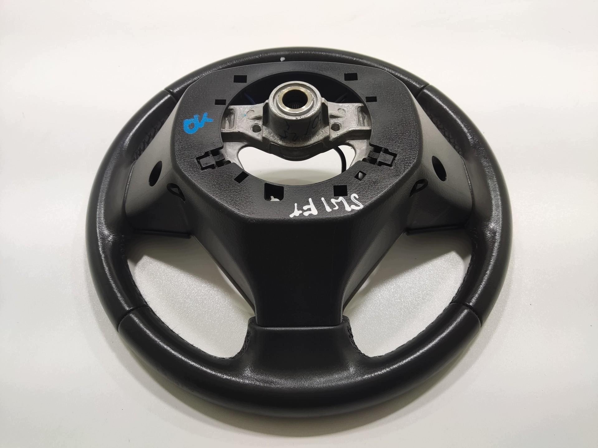 volant MULTIFUNKCJA STEROWNIE SUZUKI SWIFT IV MK7 2010-2017