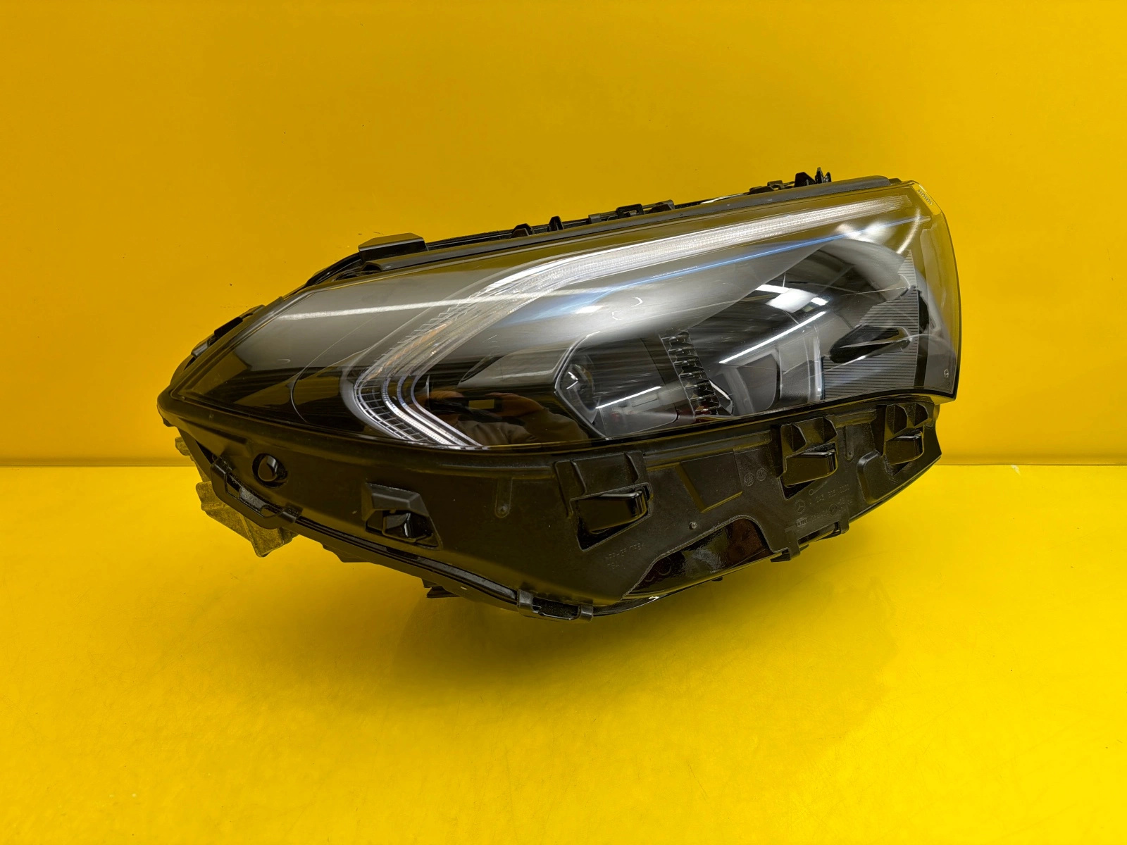 light right Mercedes EQB EQA W243 Full Led A2439062801