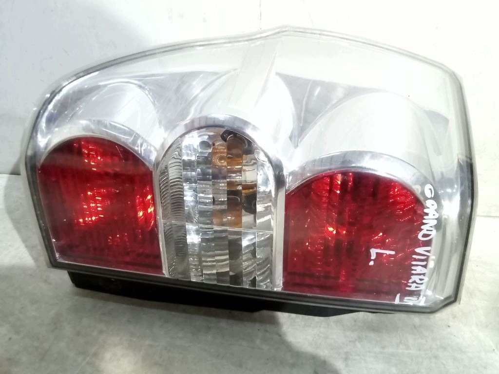Suzuki Grand Vitara II 2 3D light left rear part rear