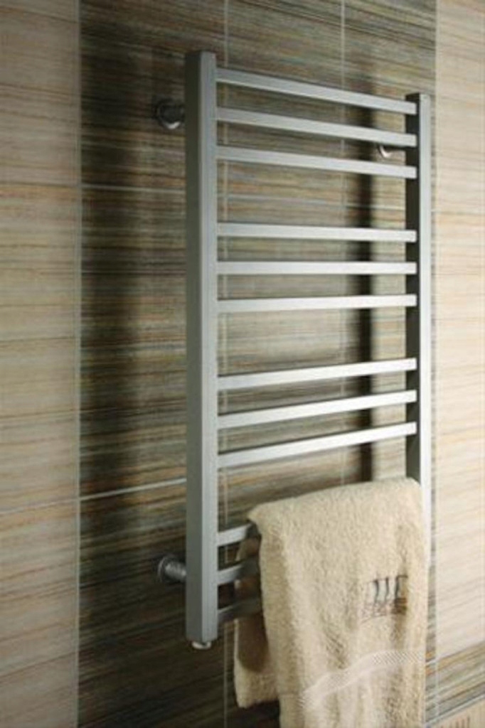 Teleso kúpeľňové rúrkové Pmh Avento AV1 500X790MM Strieborná Lesk AV1MS