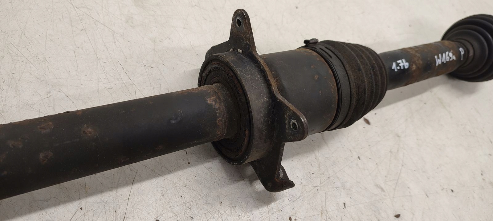 semi-axis right long Mercedes W169 1,7