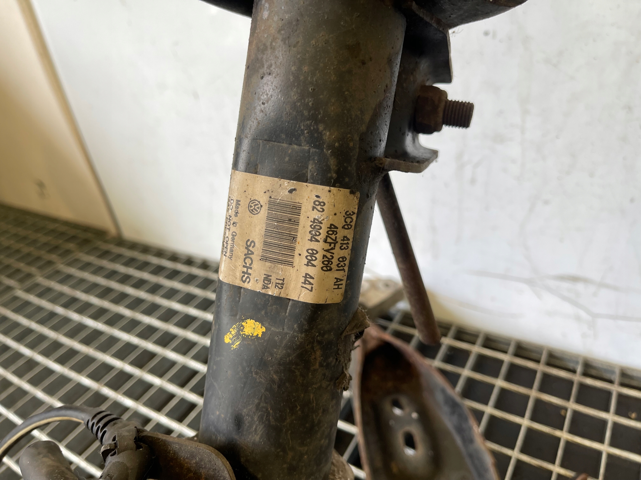 MCPERSON swing right front VW PASSAT B7 CC LIFT 2.0 TSI