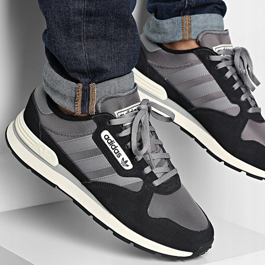 Boty Adidas Treziod 2.0 JQ9040 pánské sportovní klasické boty 45 1/3