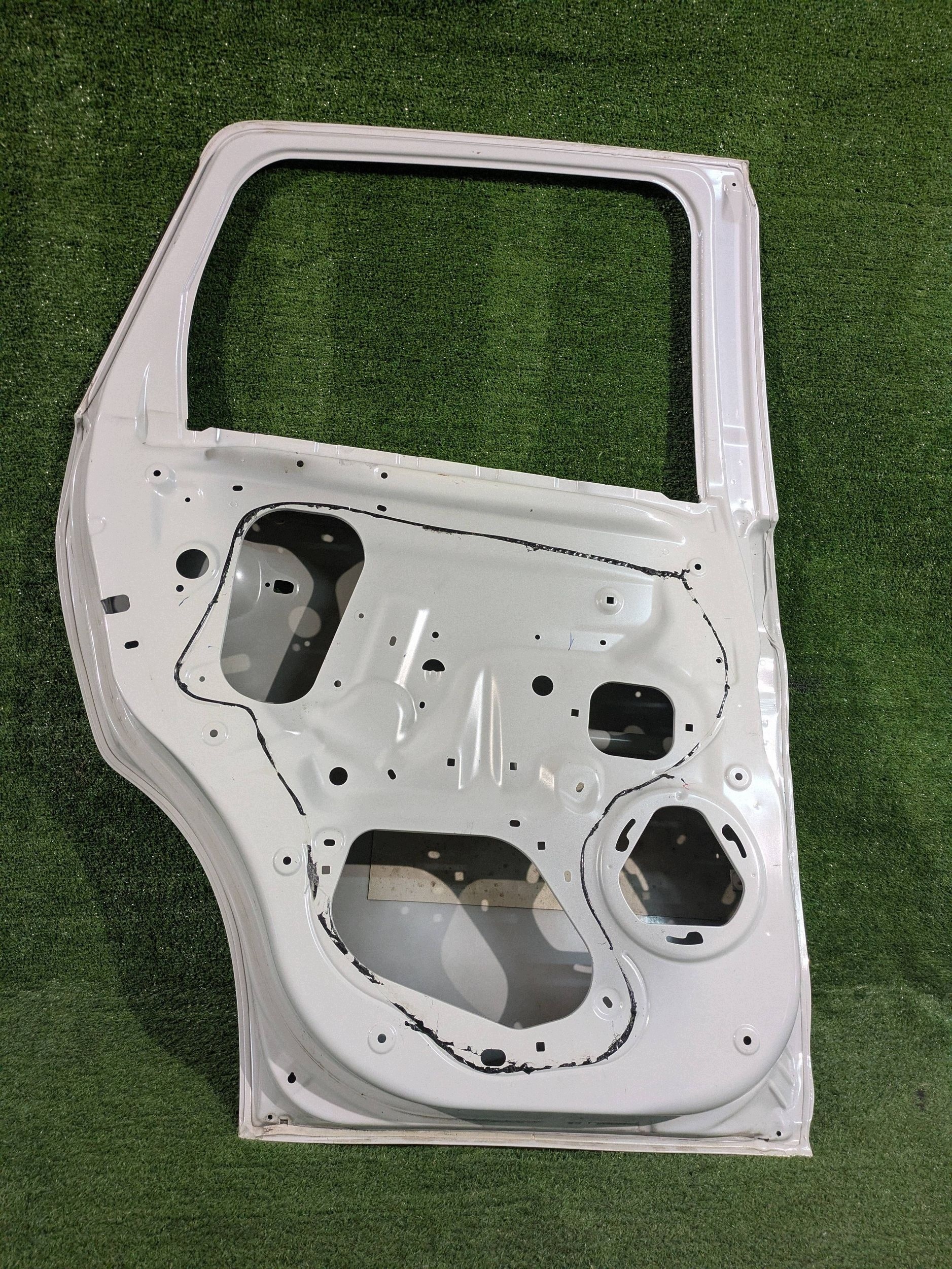 door rear. left left rear part MITSUBISHI ASX 10- NR.D4844