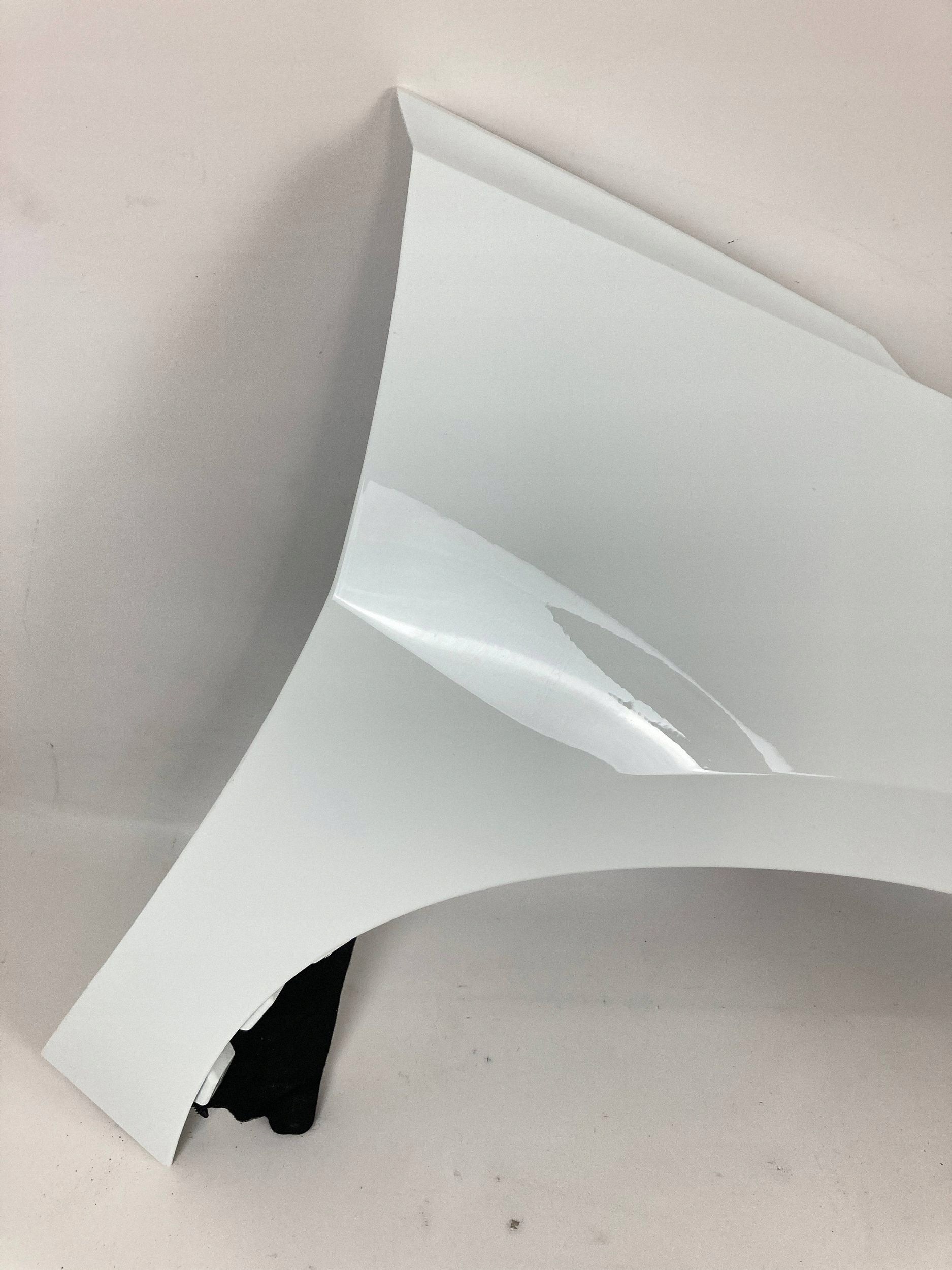 Chevrolet Corvette C8 Stingray Z51 fender front right 2020-2026 OEM