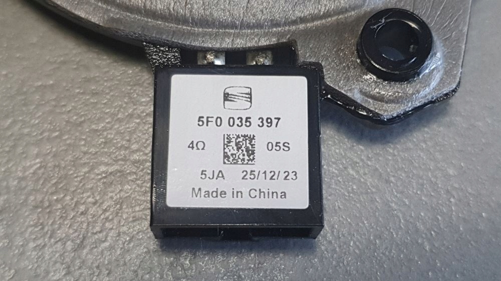 Cupra Formentor zvučnik centralny 5F0035397