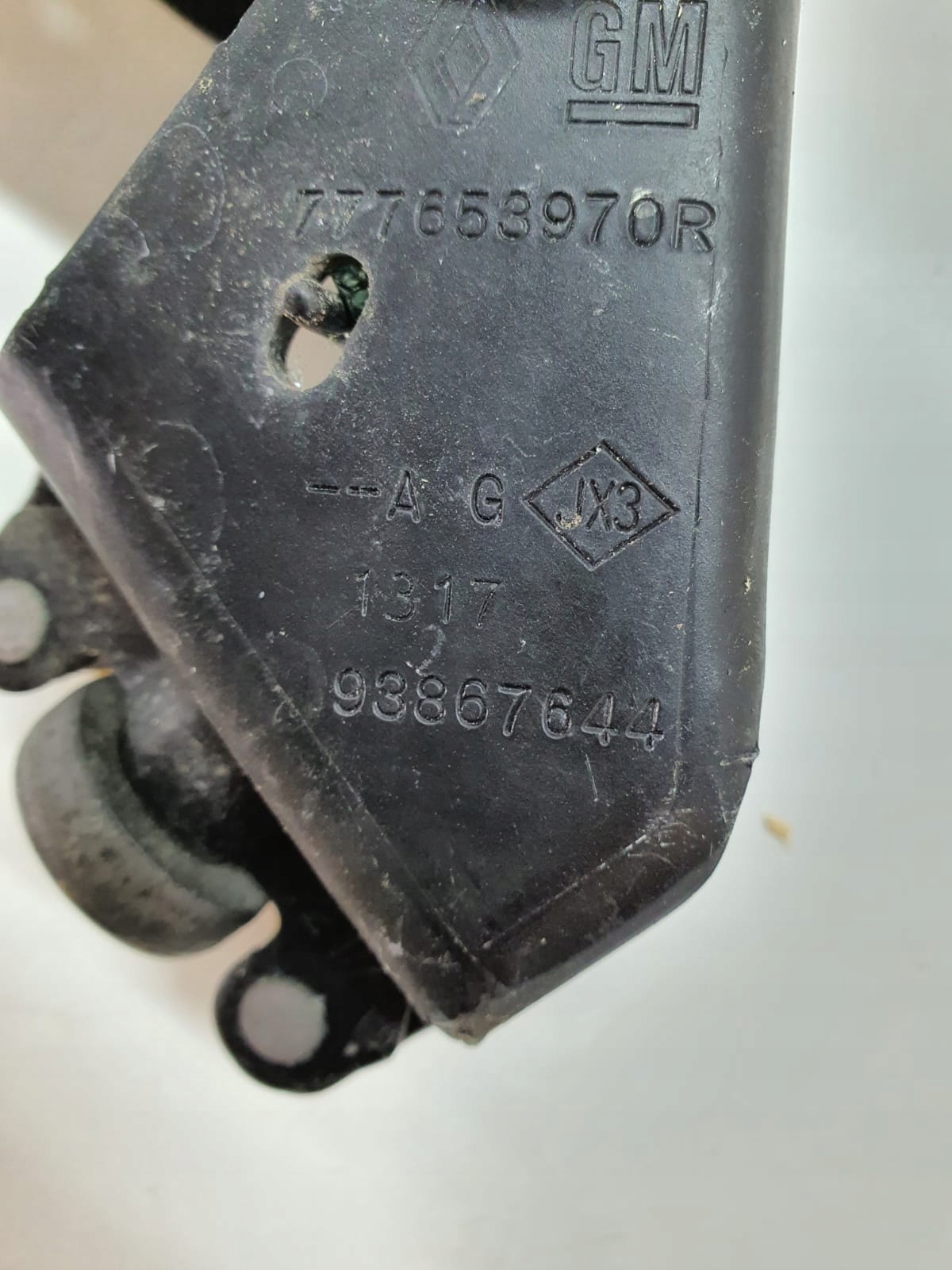 PROWADNICA DRZWI BOCZNYCH TRAFIC III VIVARO B Numer katalogowy czesci 777653970R