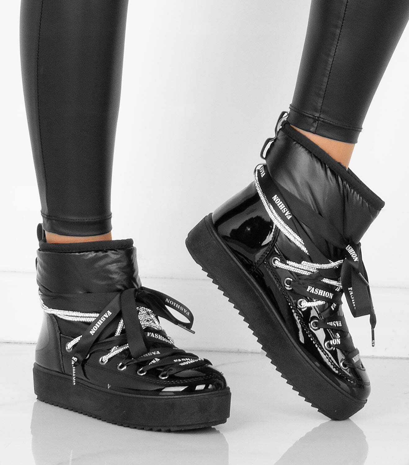 ŚNIEGOWCE CZARNE BOTKI OCIEPLANE WSUWANE CIEPŁE 37 Materiał zewnętrzny inny