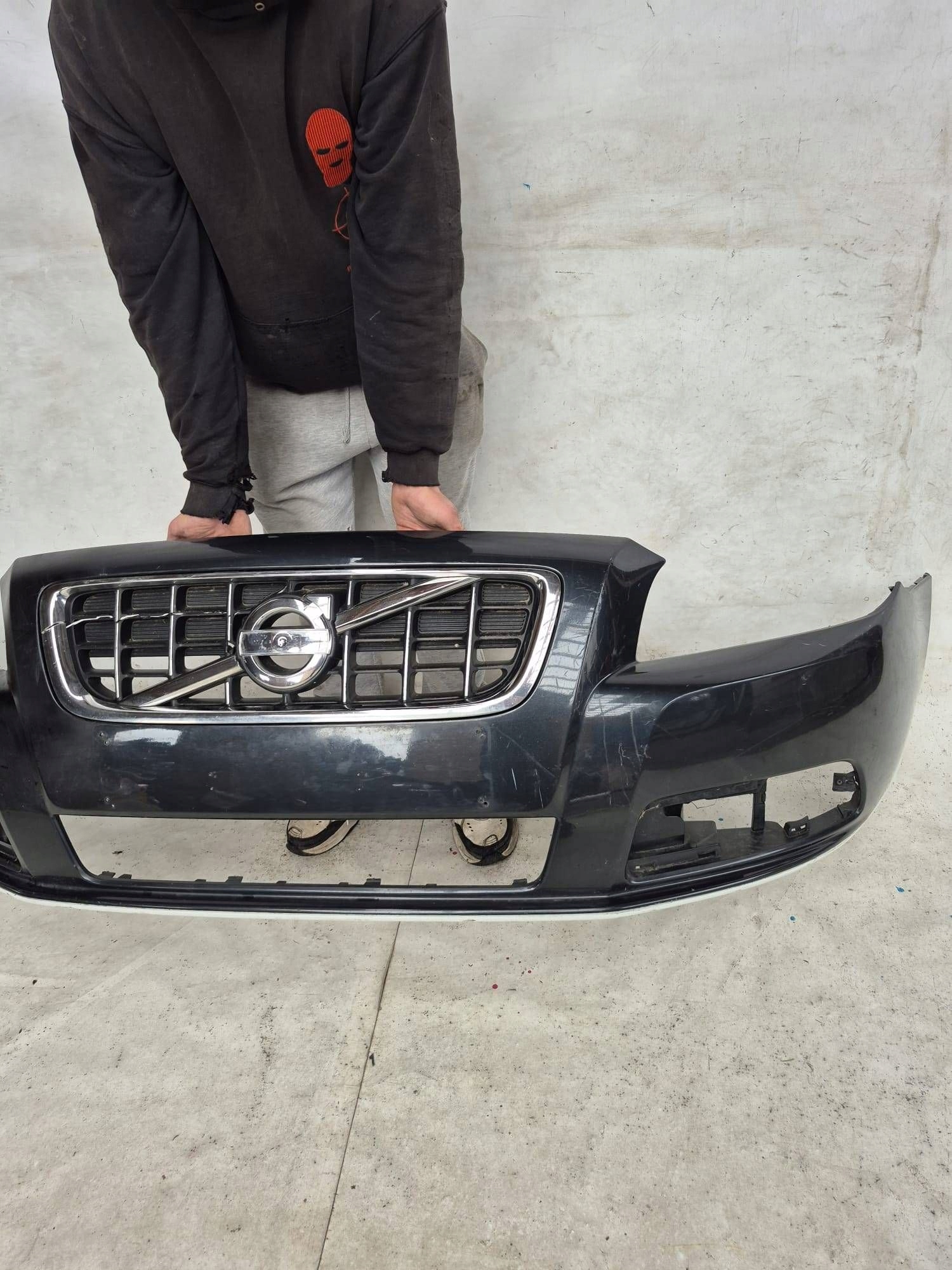 VOLVO V70 III 07-13 bumper front front 30678623