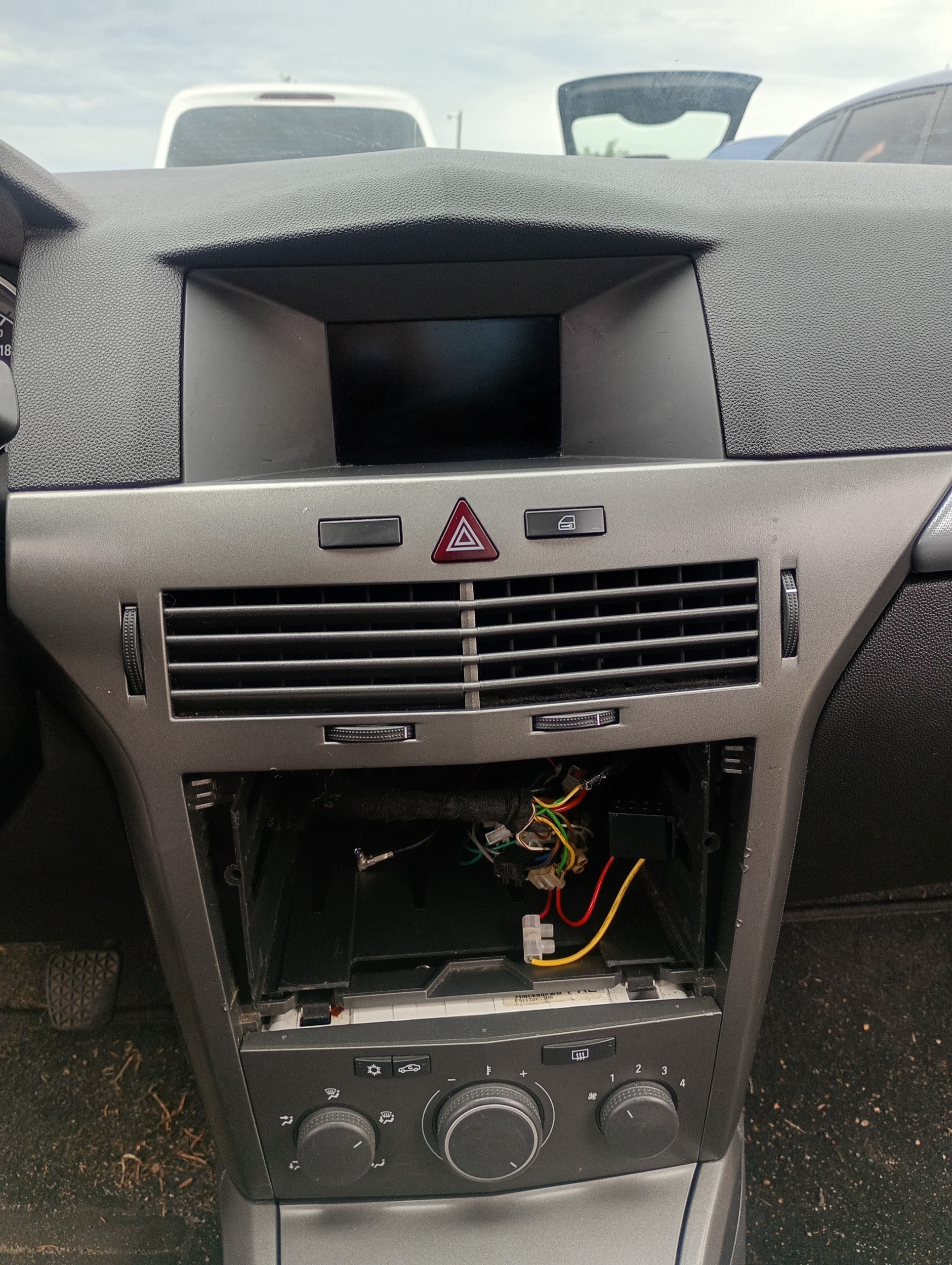 grid air conditioning devices air central z frame Opel Astra H GTC FL 05-10