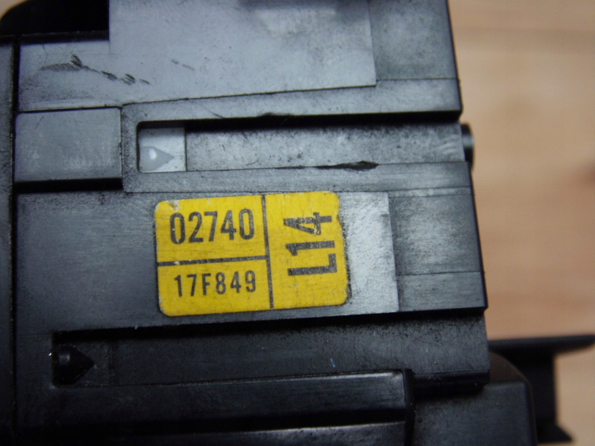 TOYOTA Auris II light switch manetka 17F849