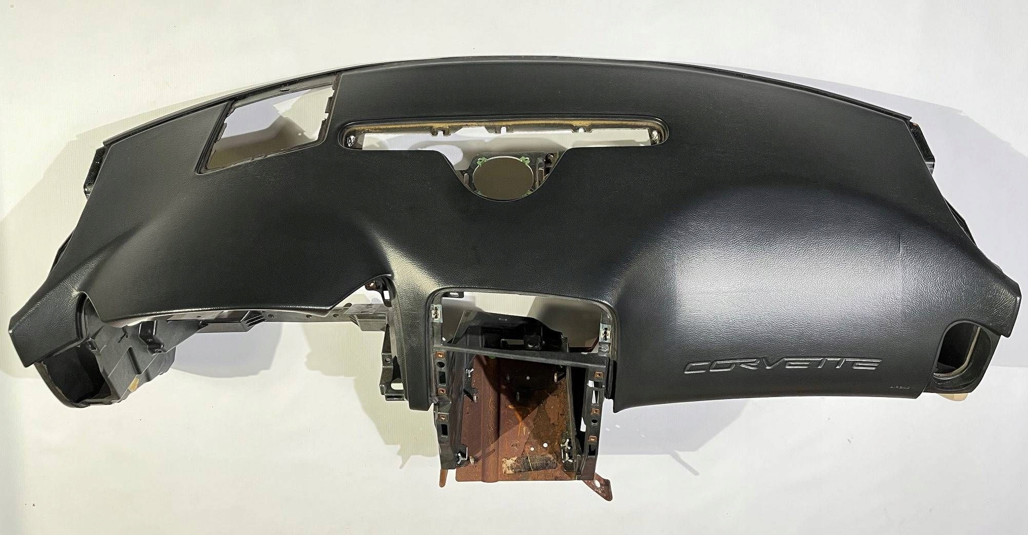 dashboard instrument panel cockpit console Chevrolet Corvette C6