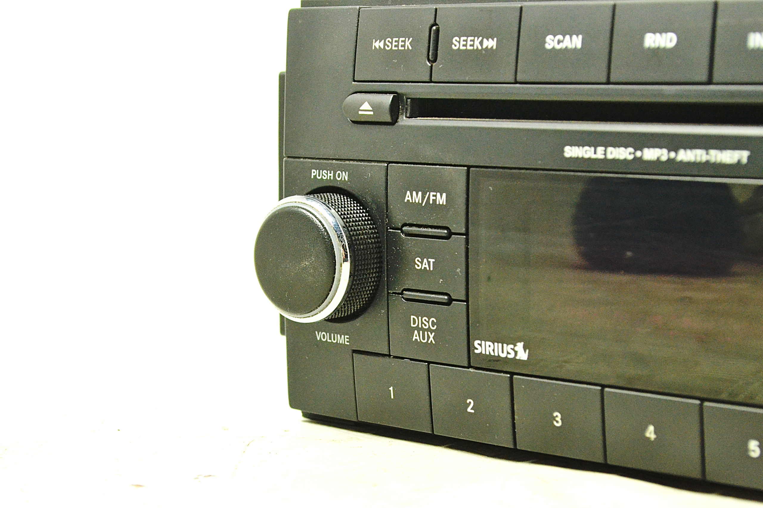 DODGE CHRYSLER TOWN COUN RADIO SIRIUS P05091257AF Producent części Chrysler OE