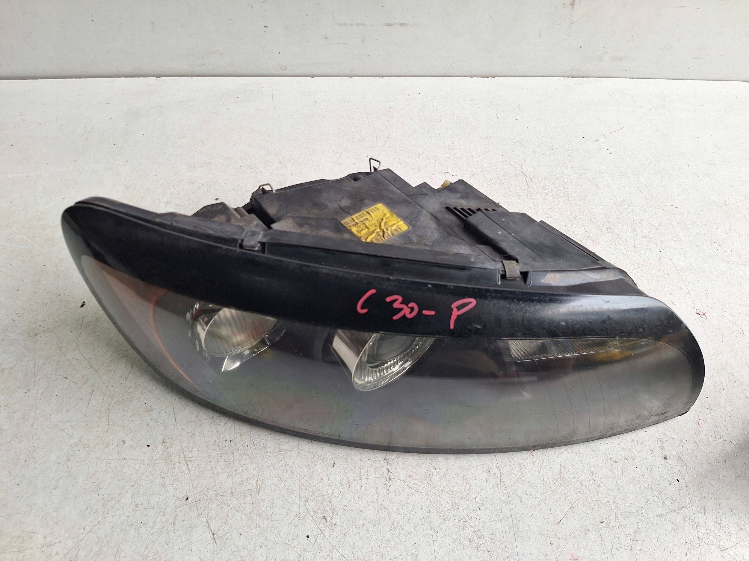 VOLVO C30 05-9 light right UK-ANGLIK 31283159
