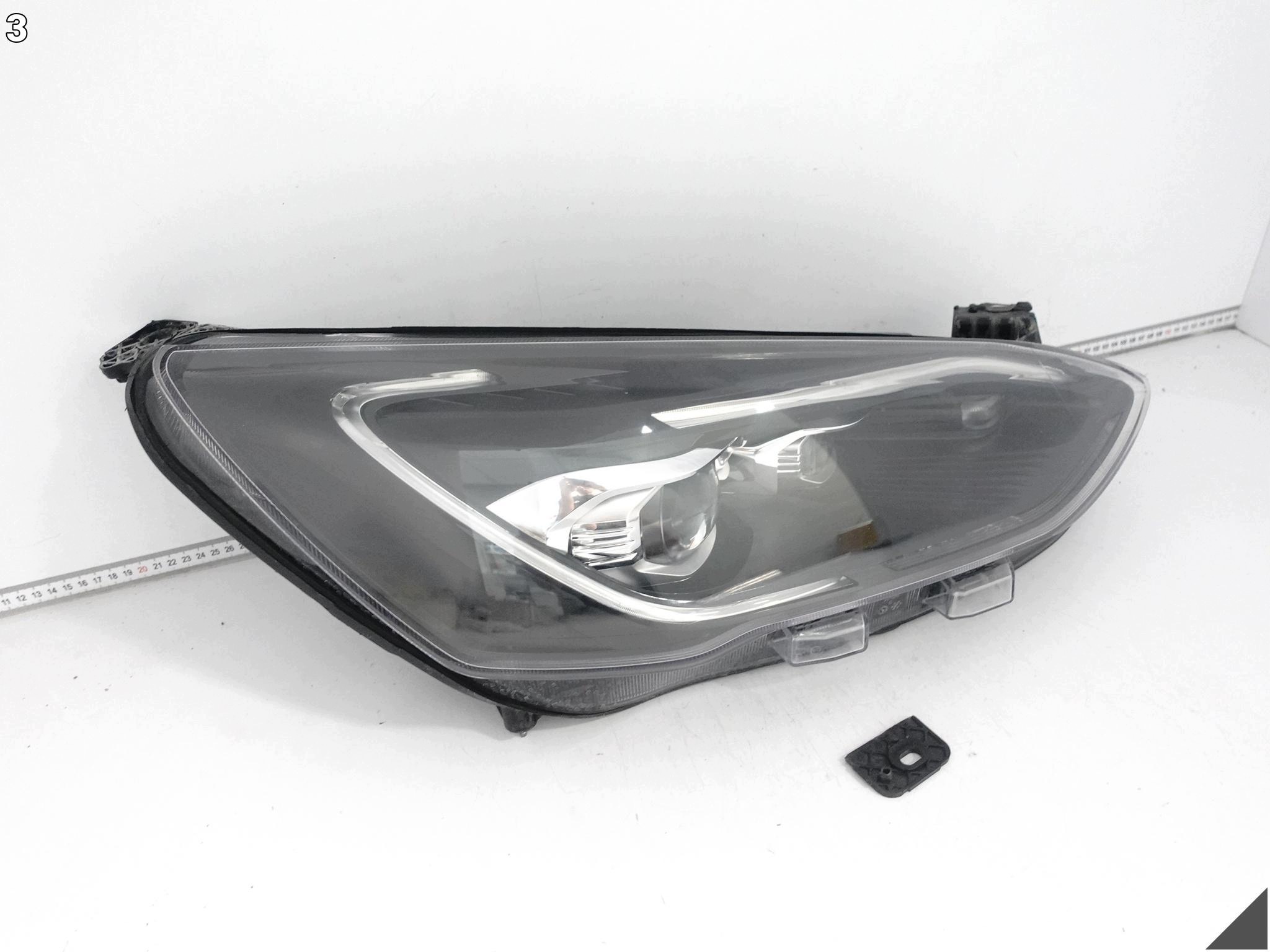 FORD FOCUS IV MK4 (4 GENERACJA) 18-21 light FULL LED right front EUROPA
