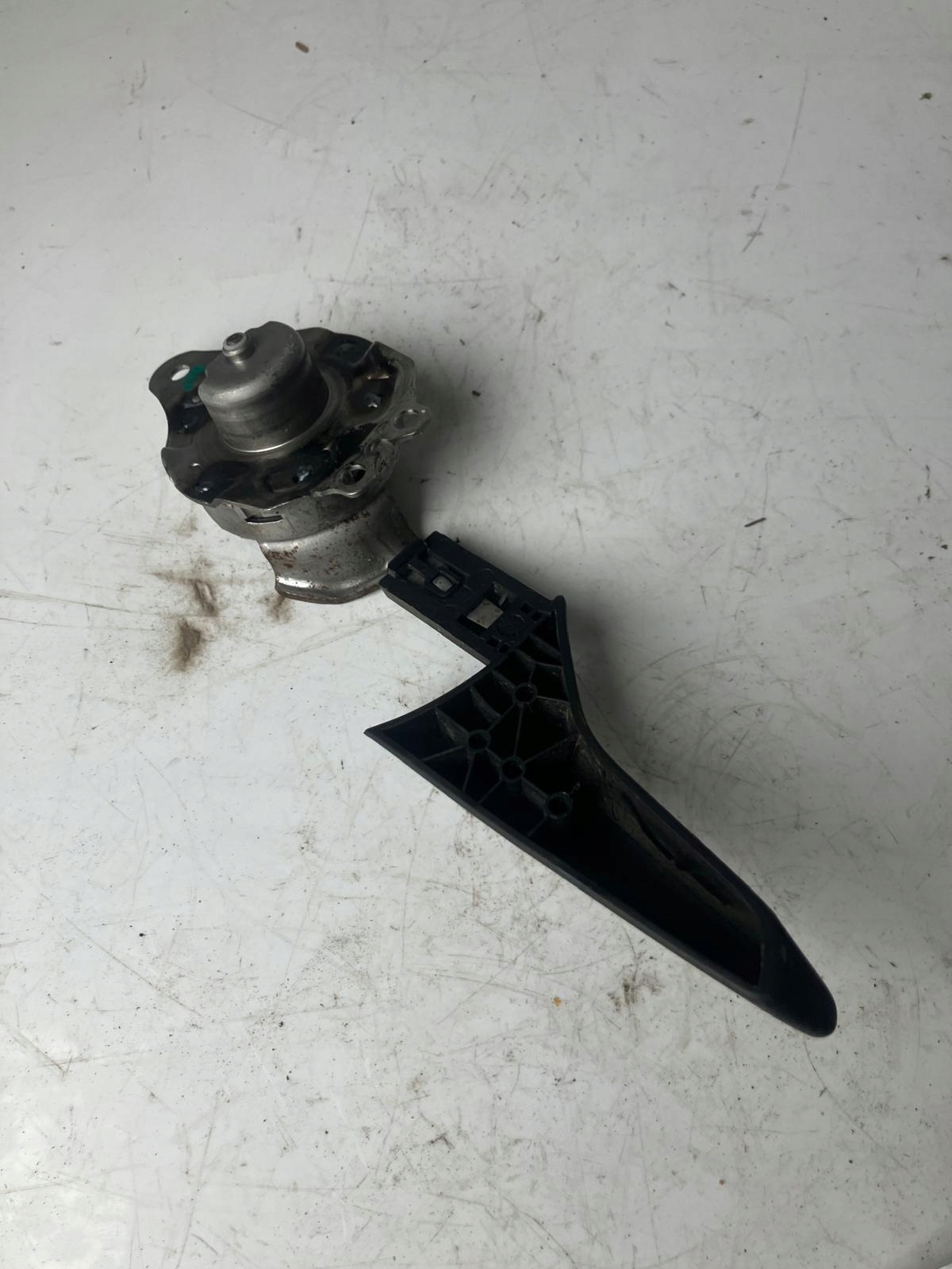 handle REGULACJA seat PEUGEOT 308 T9 right front