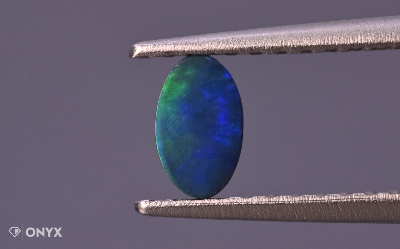 Australský opál, konvexní dubletová deska, ovál, 5 x 3 mm