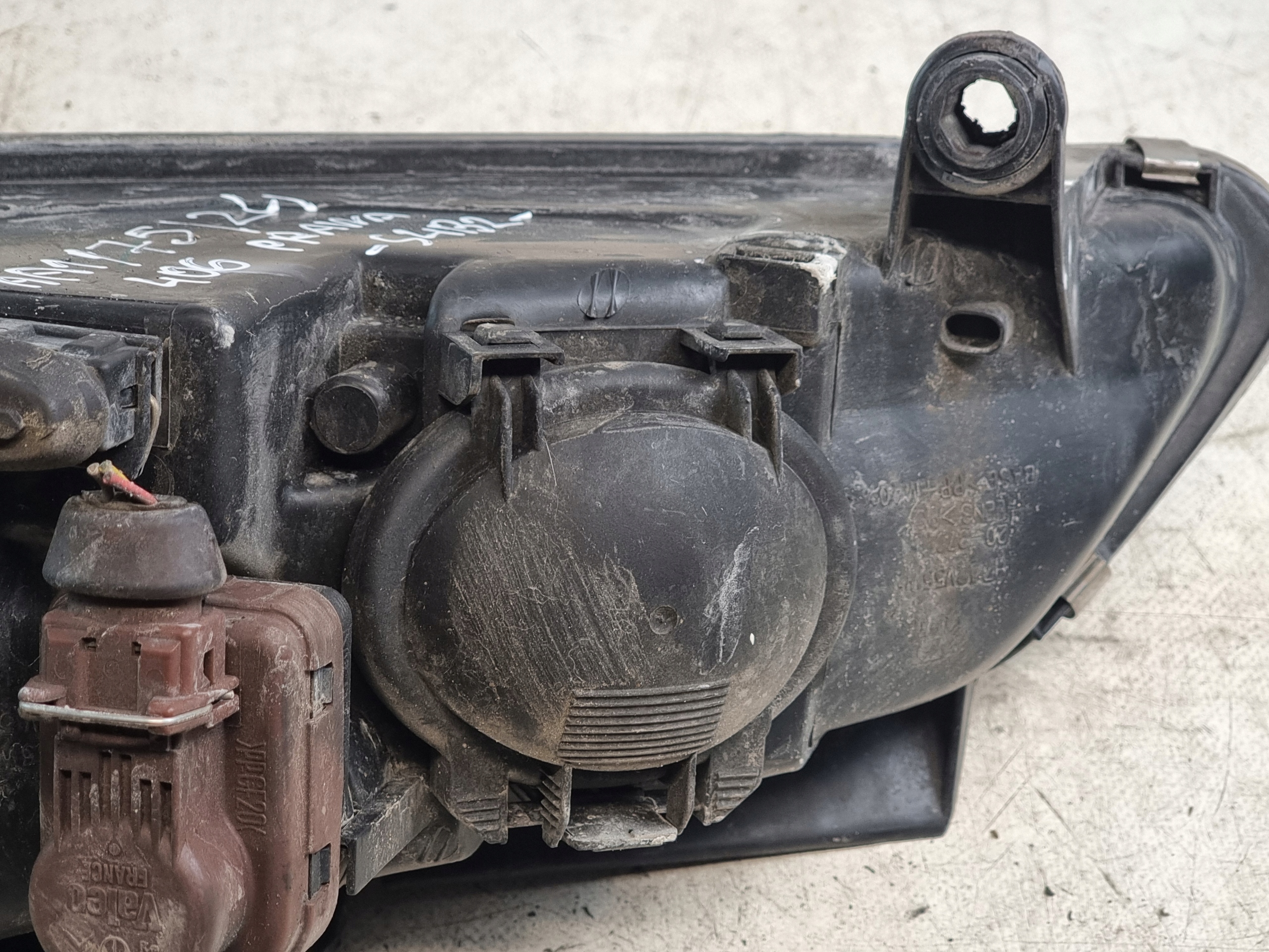 light right front PEUGEOT 406 97r