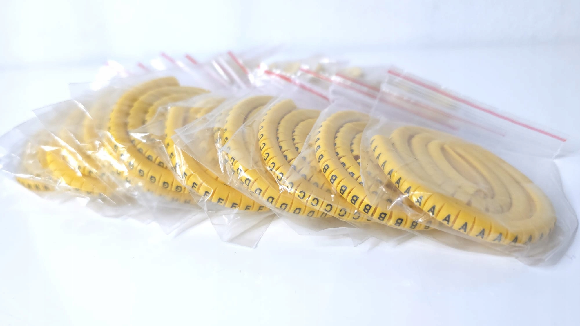 Oznaczniki przewodów NUMER 3 1.5-2.5mm 100szt EC-0 wsuwane Marka inny